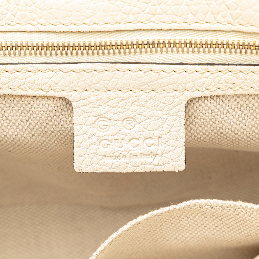 Gucci Medium Leather Soho Chain Flap Crossbody (SHG-4F65Xy)