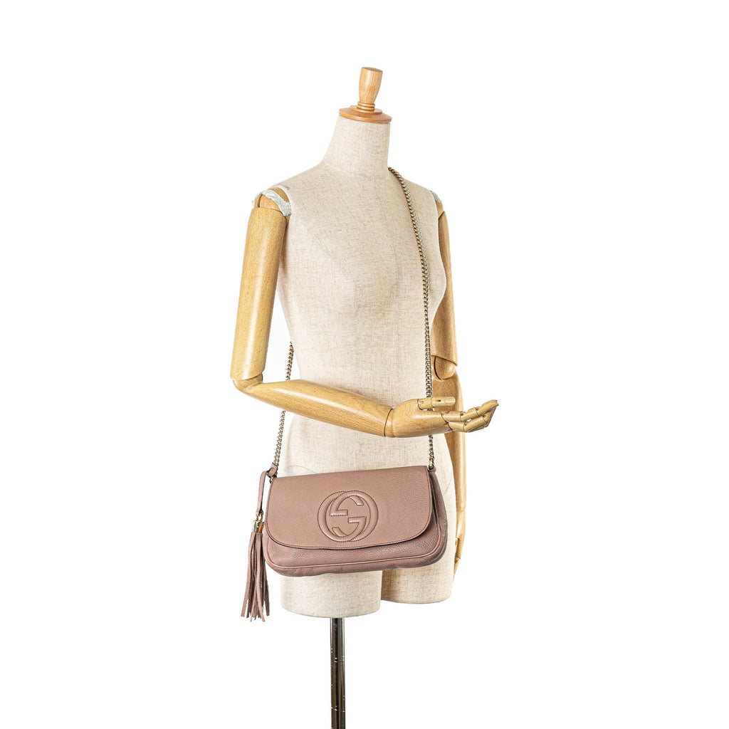 Gucci Medium Leather Soho Chain Flap Crossbody (SHG-GtzMZm)