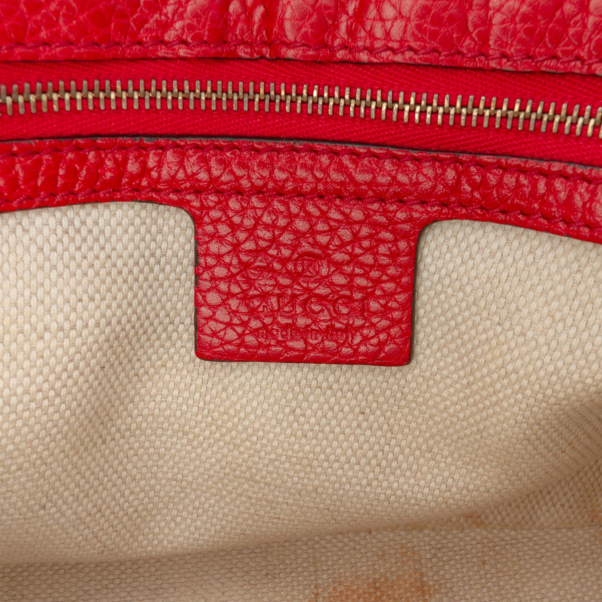 Gucci Medium Leather Soho Chain Flap Crossbody
