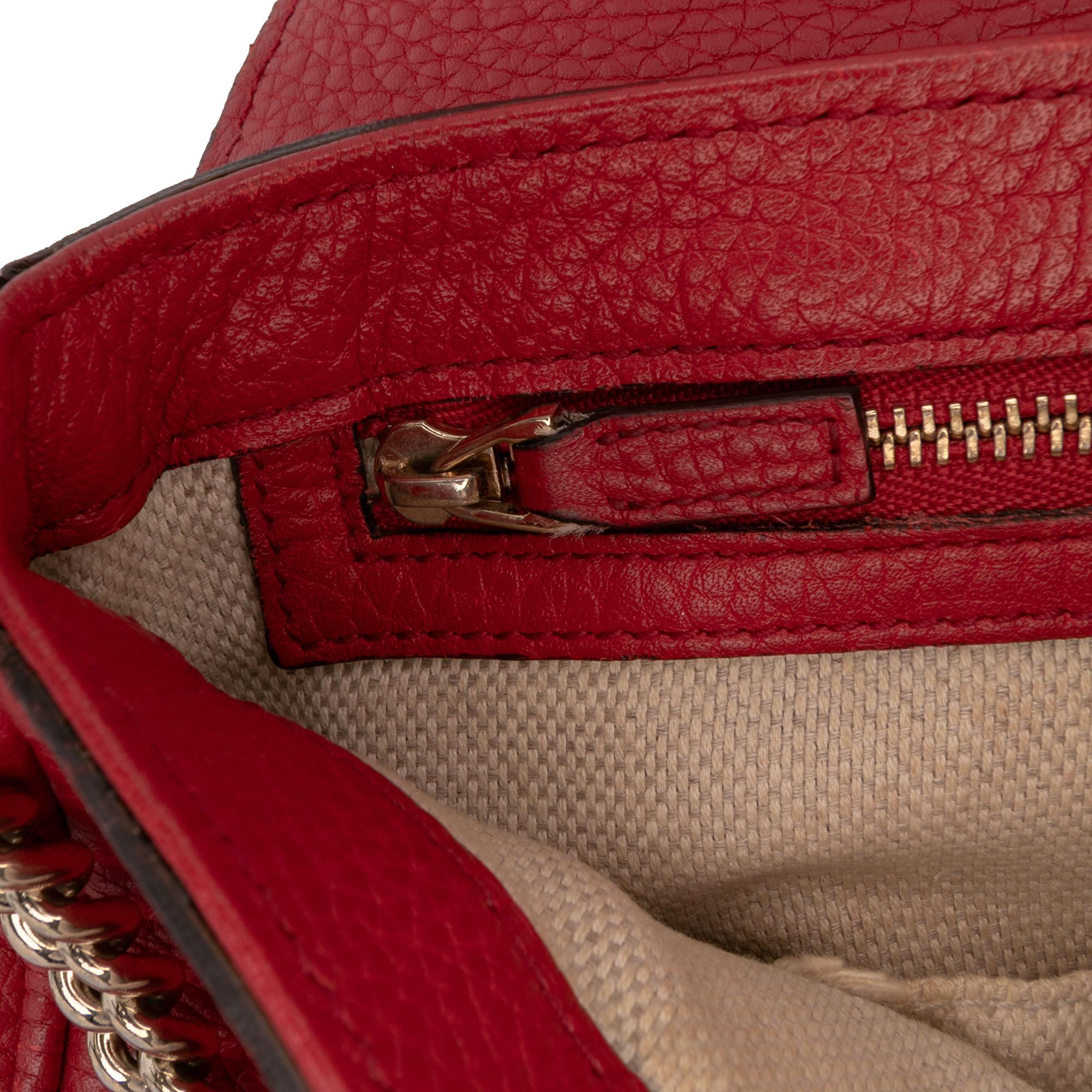 Gucci Medium Leather Soho Chain Flap Crossbody