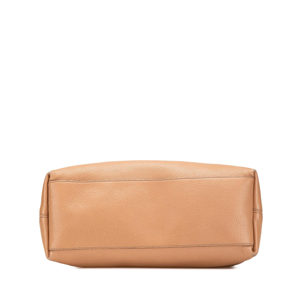 Gucci Medium Leather Soho Chain Tote
