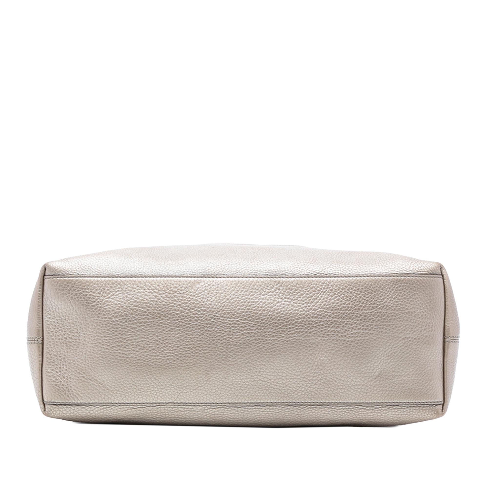 Gucci Medium Metallic Leather Soho Chain Tote