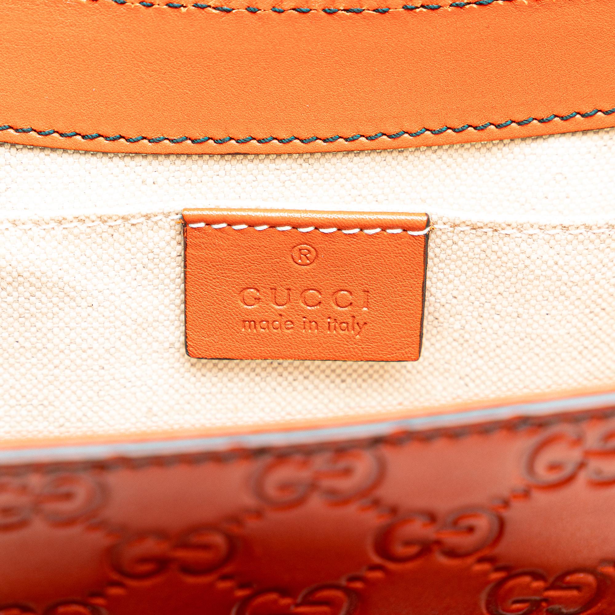 Gucci Medium Microguccissima Emily Shoulder Bag (SHG-i9EtK2)