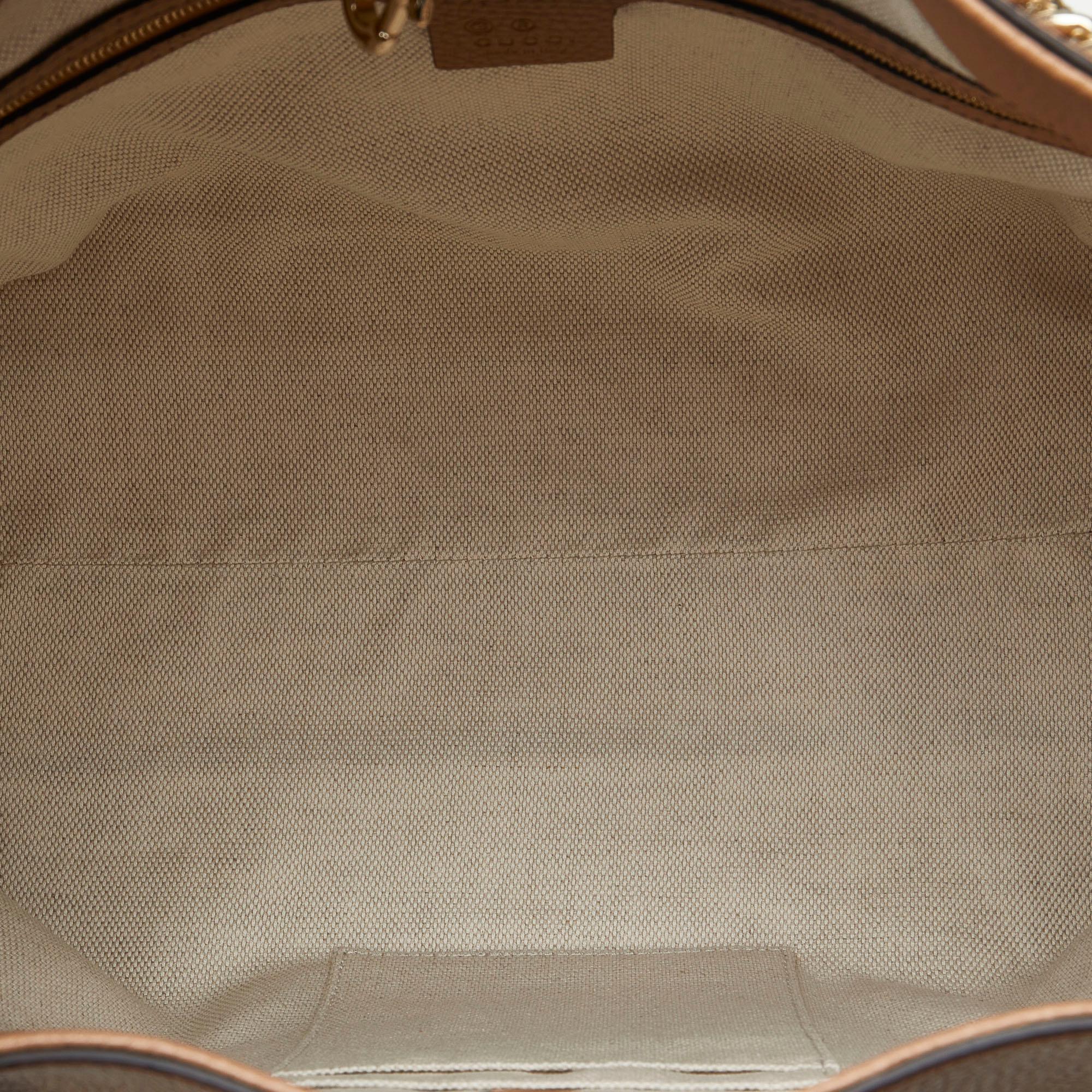Gucci Medium Soho Chain Tote (SHG-z86Ecn)