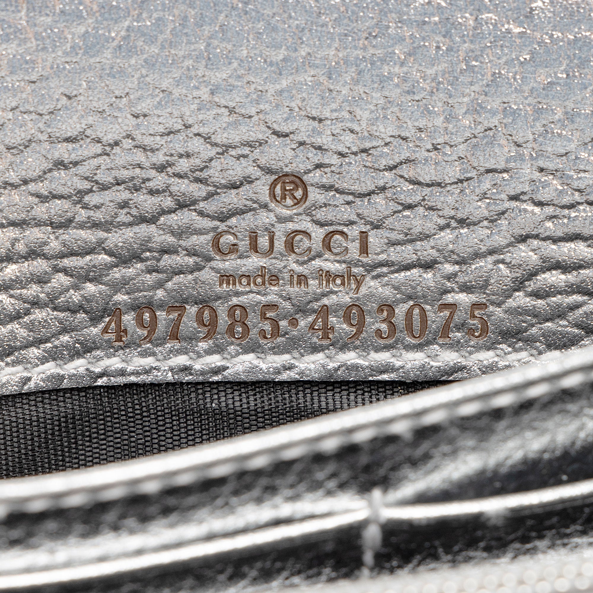 Gucci Metallic Leather GG Marmont Wallet on Chain (SHF-3rKwDE)
