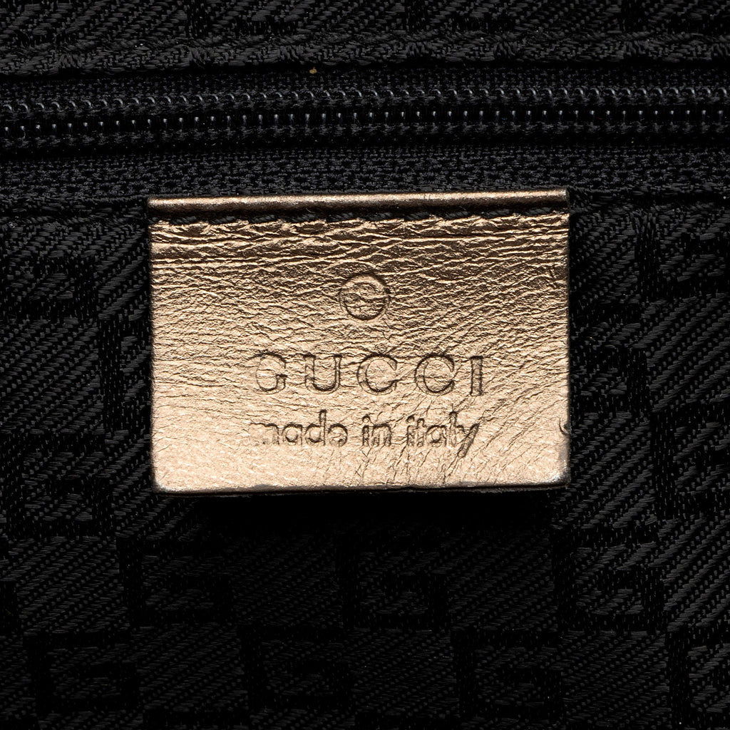 Gucci Metallic Leather Tiger Charm Shoulder Bag (SHF-ltMIAv)