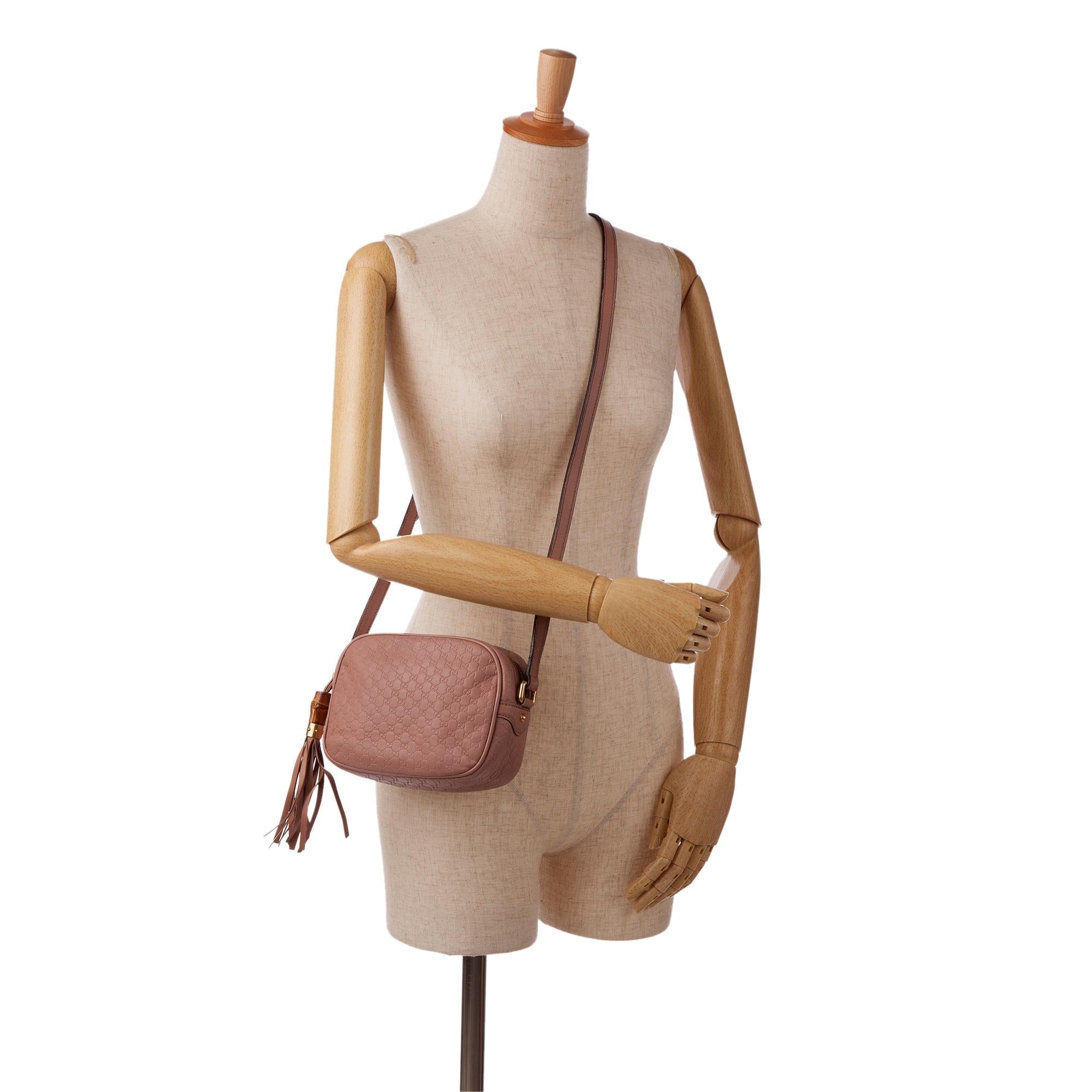 Gucci Microguccissima Bamboo Tassel Crossbody Bag (SHG-Obh29w)