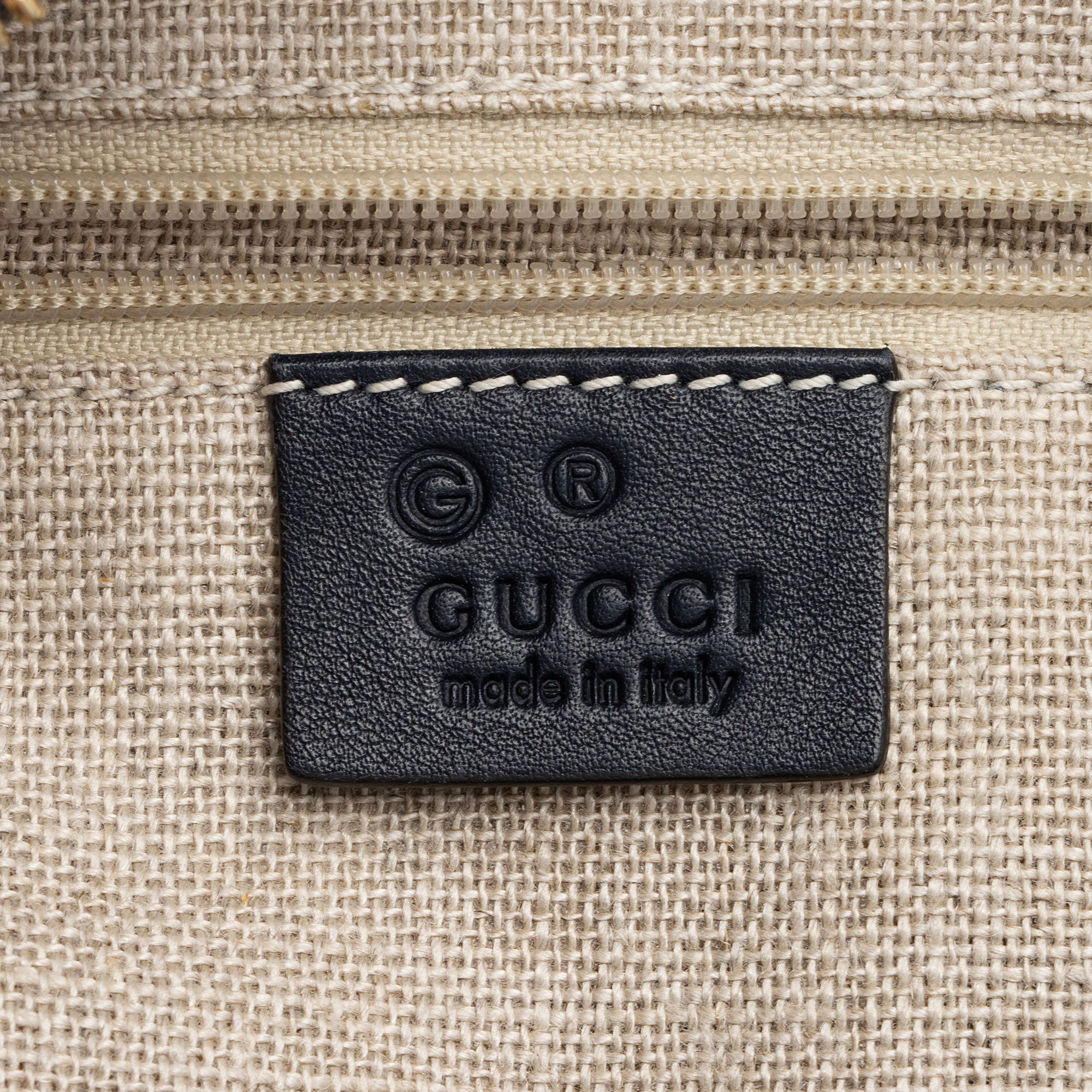 Gucci Microguccissima Leather Bree Mini Satchel (SHF-LpBUTe)