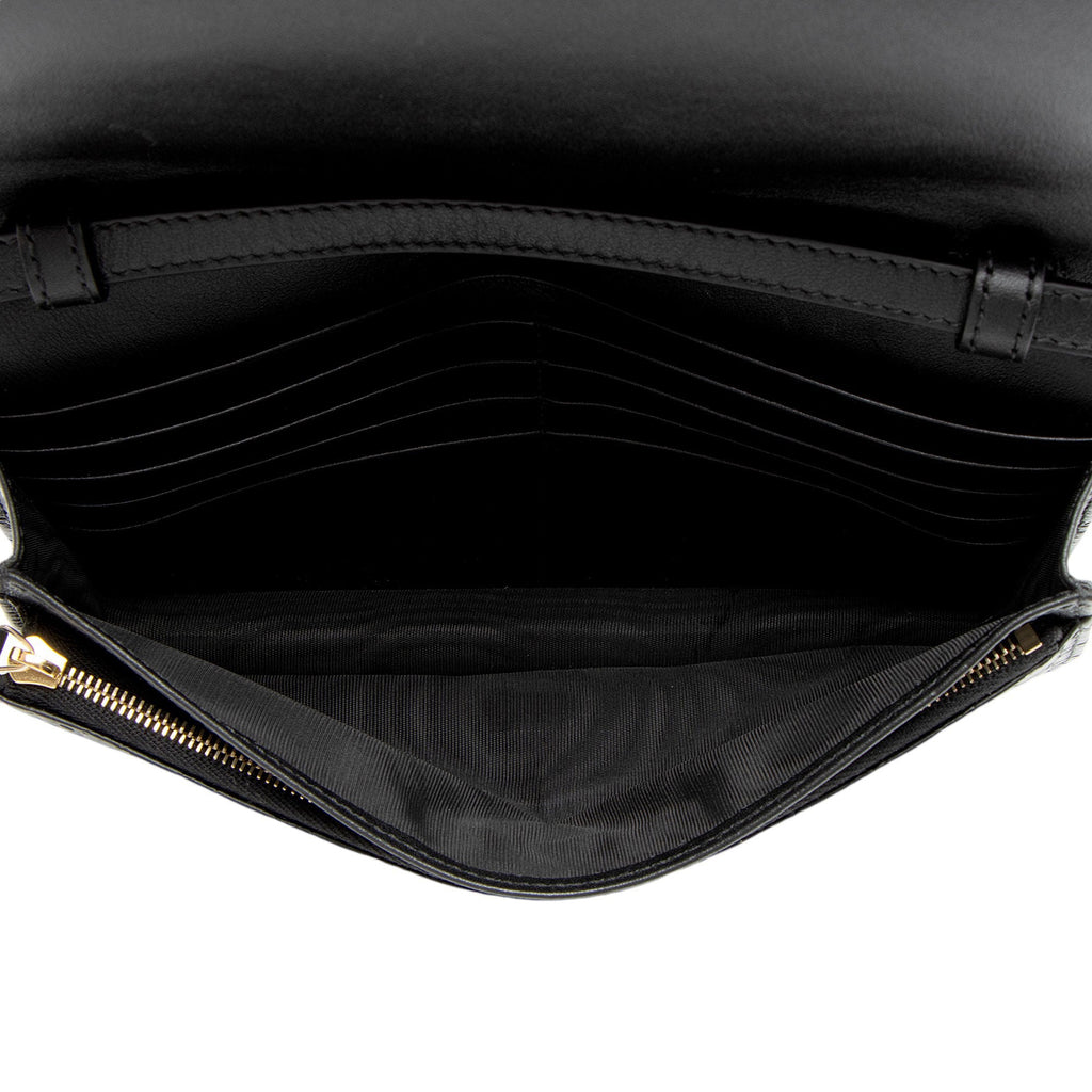 Gucci Microguccissima Leather Wallet Crossbody (SHF-RljdLh)