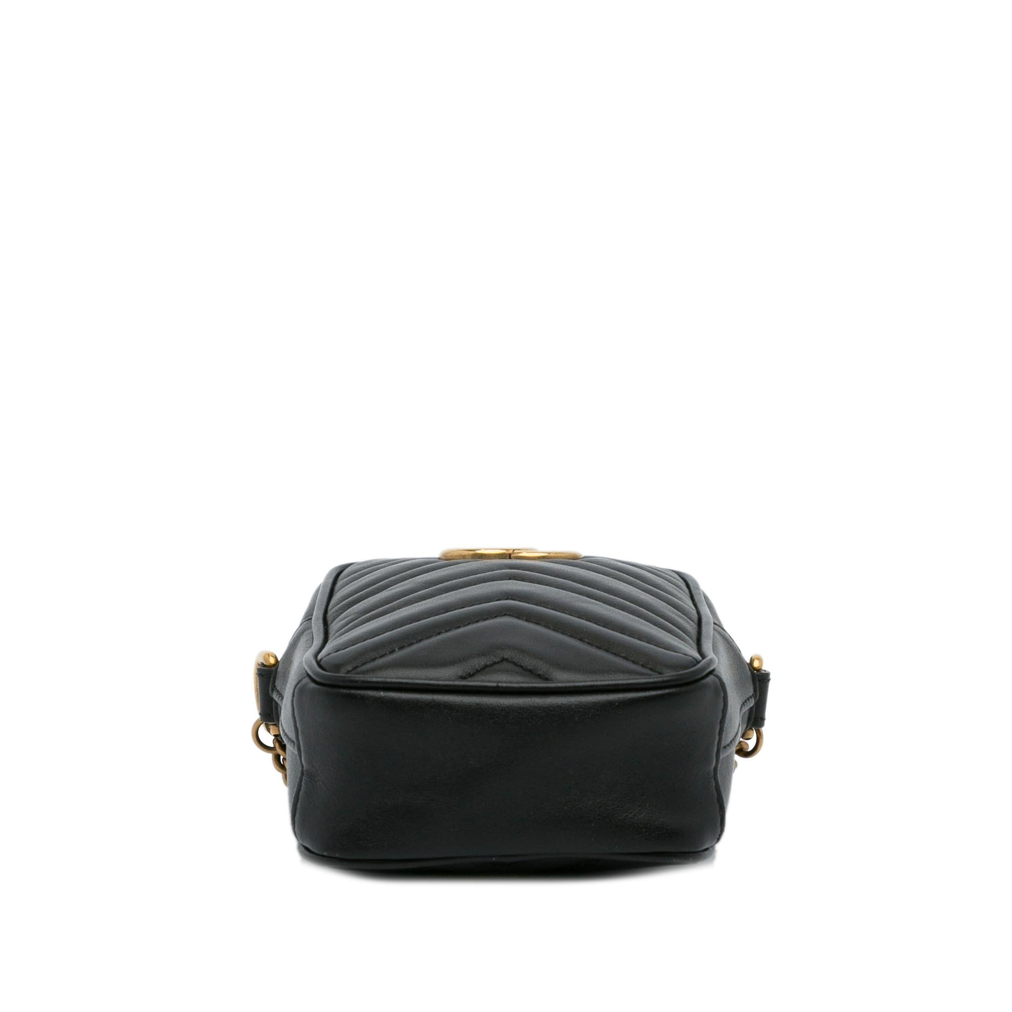 Gucci Mini GG Marmont Crossbody Bag (SHG-lsXYA5)
