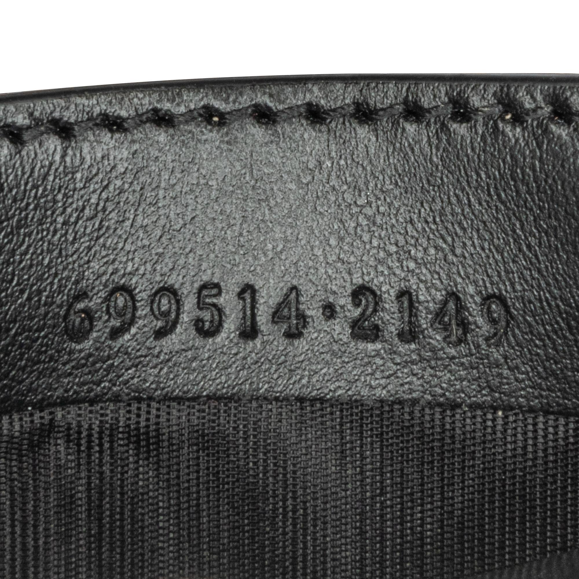 Gucci Mini GG Marmont Half Moon Bag (SHG-ramOzt)