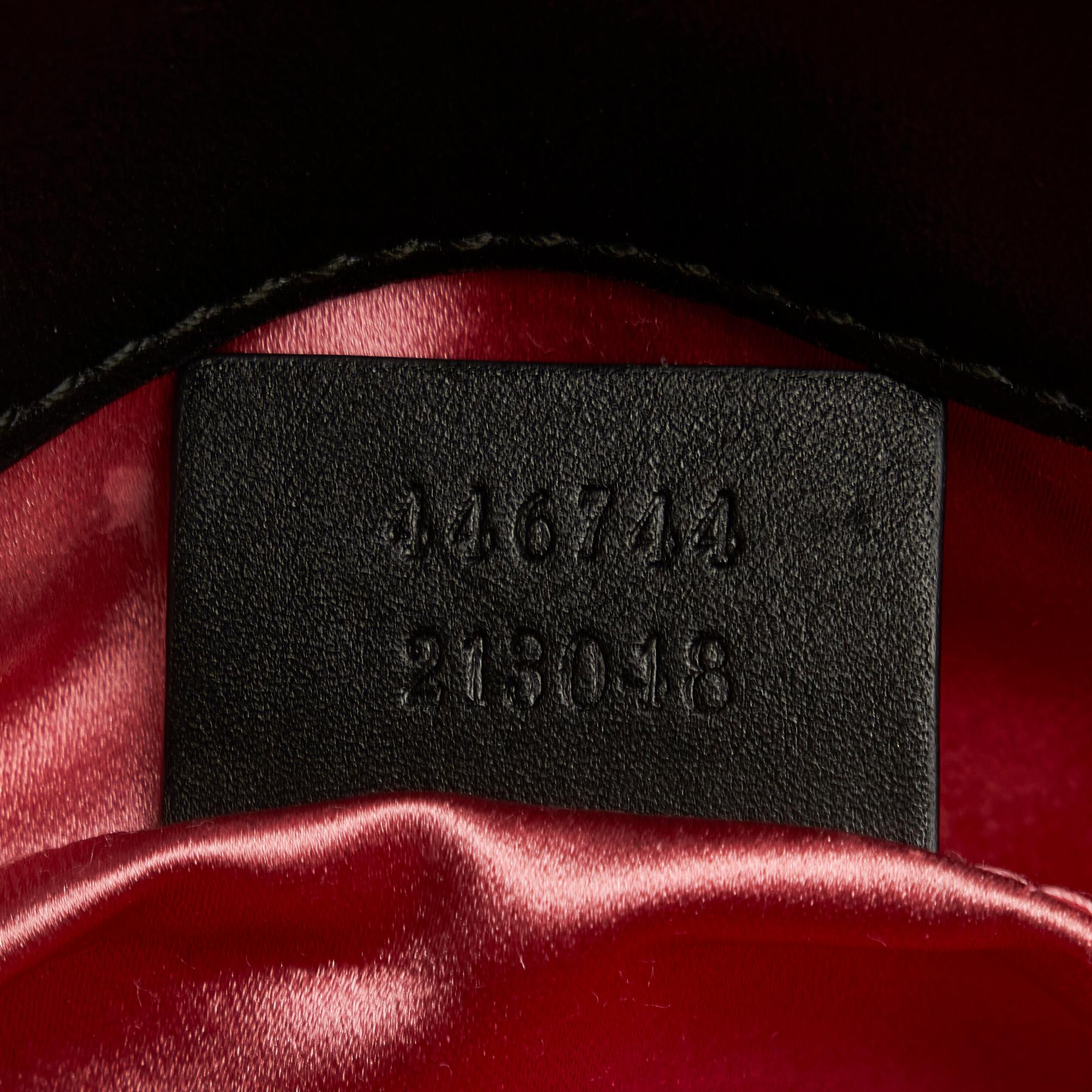 Gucci Mini GG Marmont Matelasse Crossbody (SHG-D34Sk3)