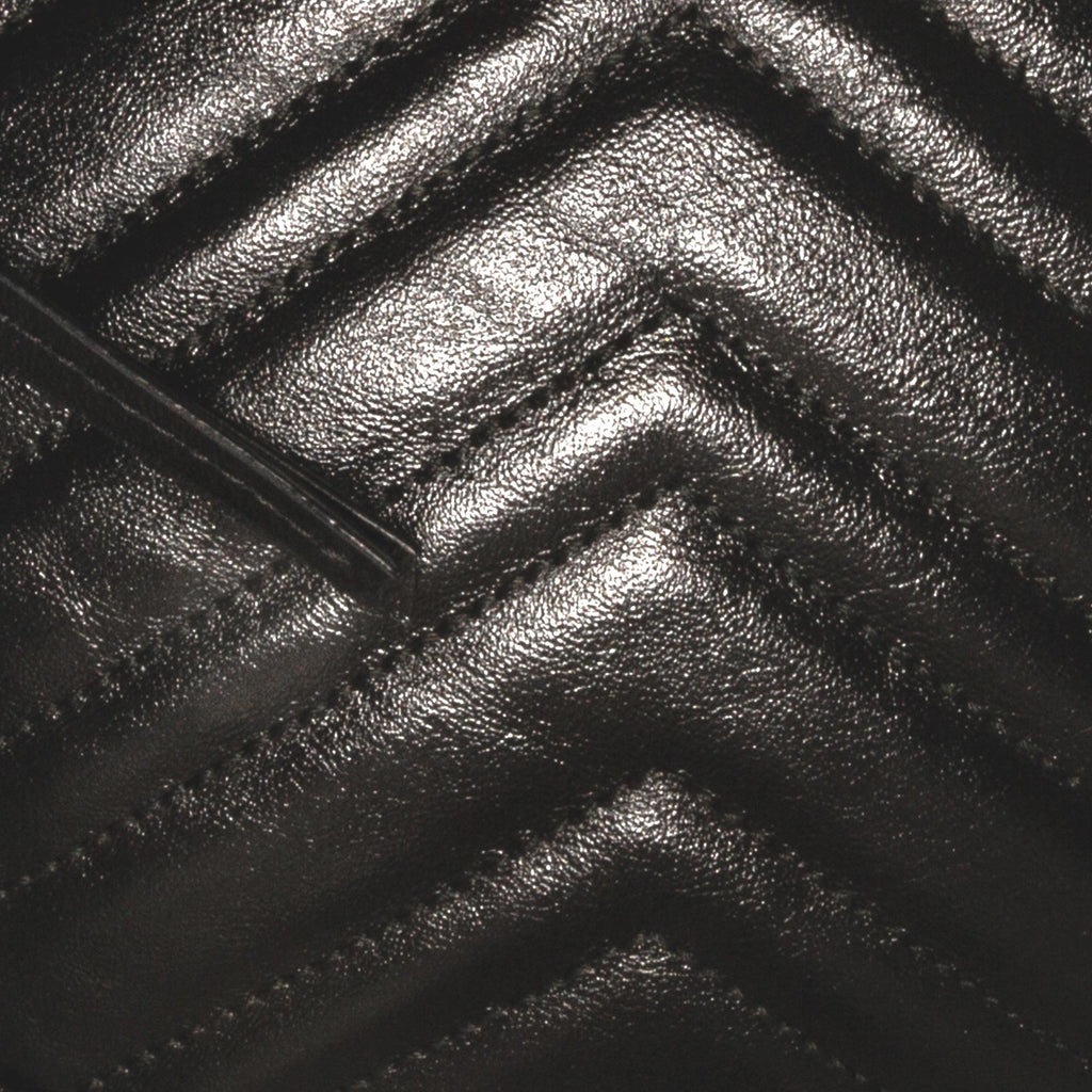 Gucci Mini GG Marmont Matelasse Round Crossbody Bag (SHG-O8pIle)