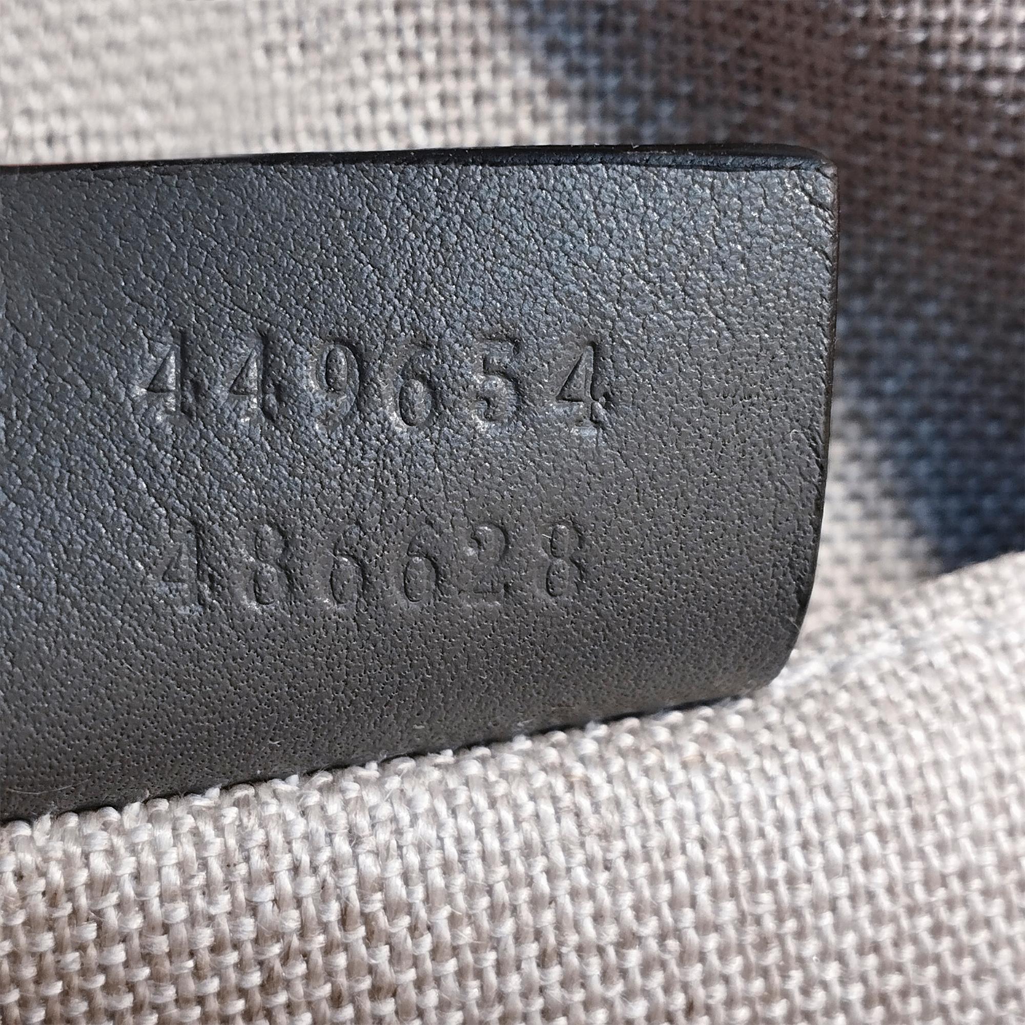 Gucci Mini Microguccissima Dome Bag (SHG-TlWTcw)