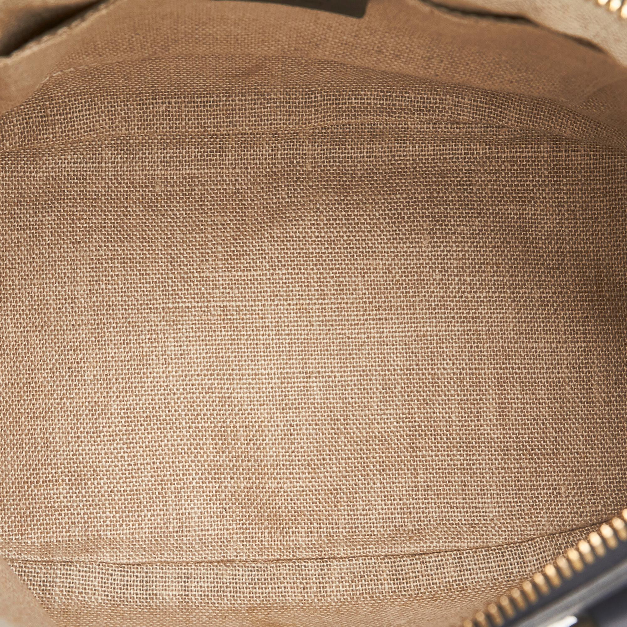 Gucci Mini Microguccissima Dome Handbag (SHG-YHaJus)