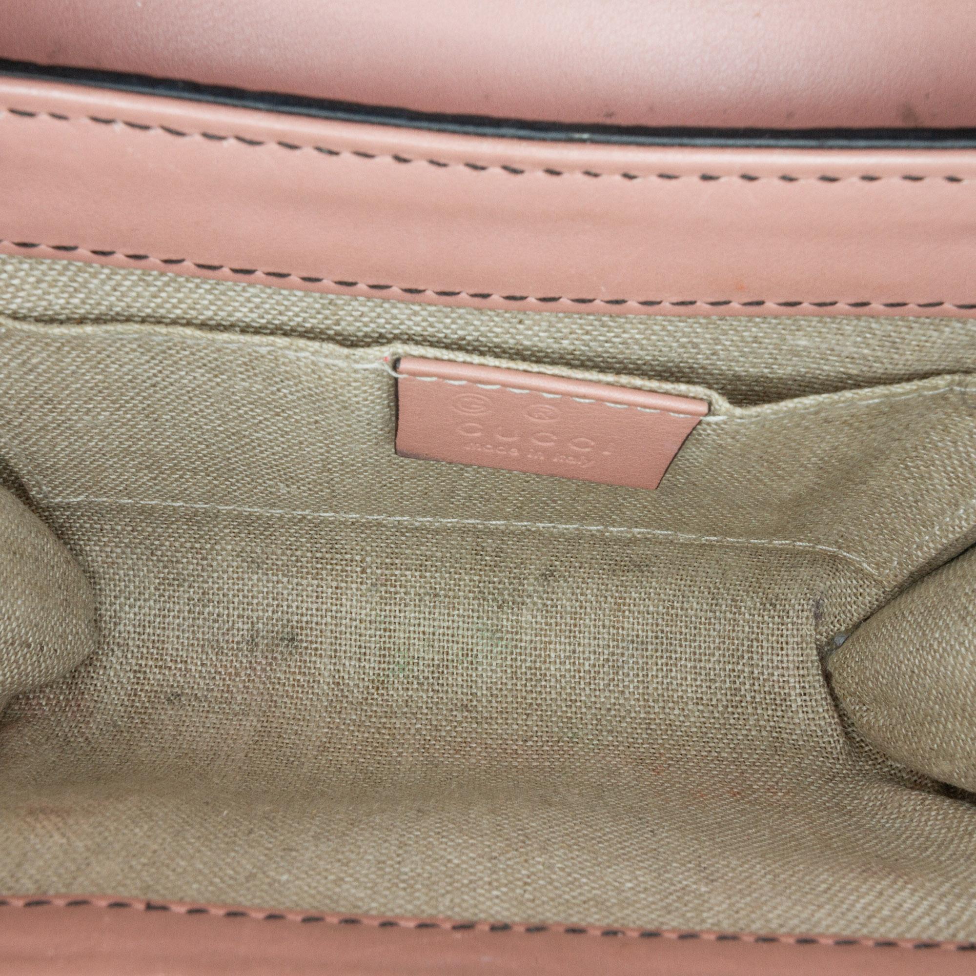 Gucci Mini Microguccissima Emily Crossbody Bag (SHG-KWTiRm)