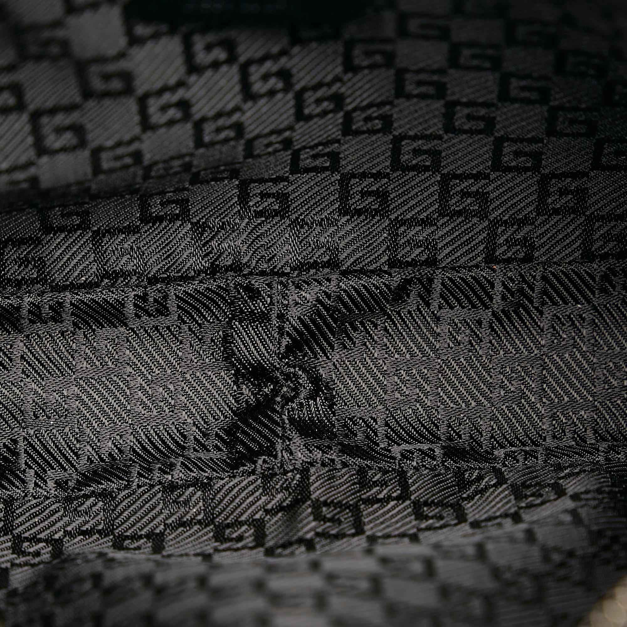 Gucci Nylon Clutch (SHG-36778)
