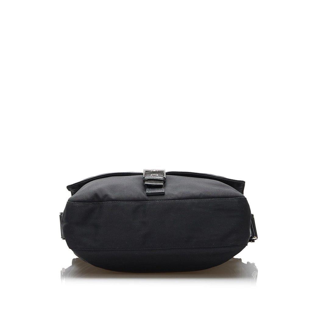 Gucci Nylon Crossbody Bag (SHG-I5GlGn)