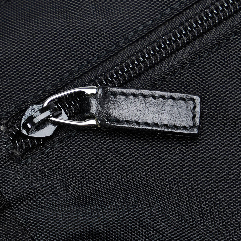 Gucci Nylon Double Pocket Belt Bag (SHG-CAEYaO)