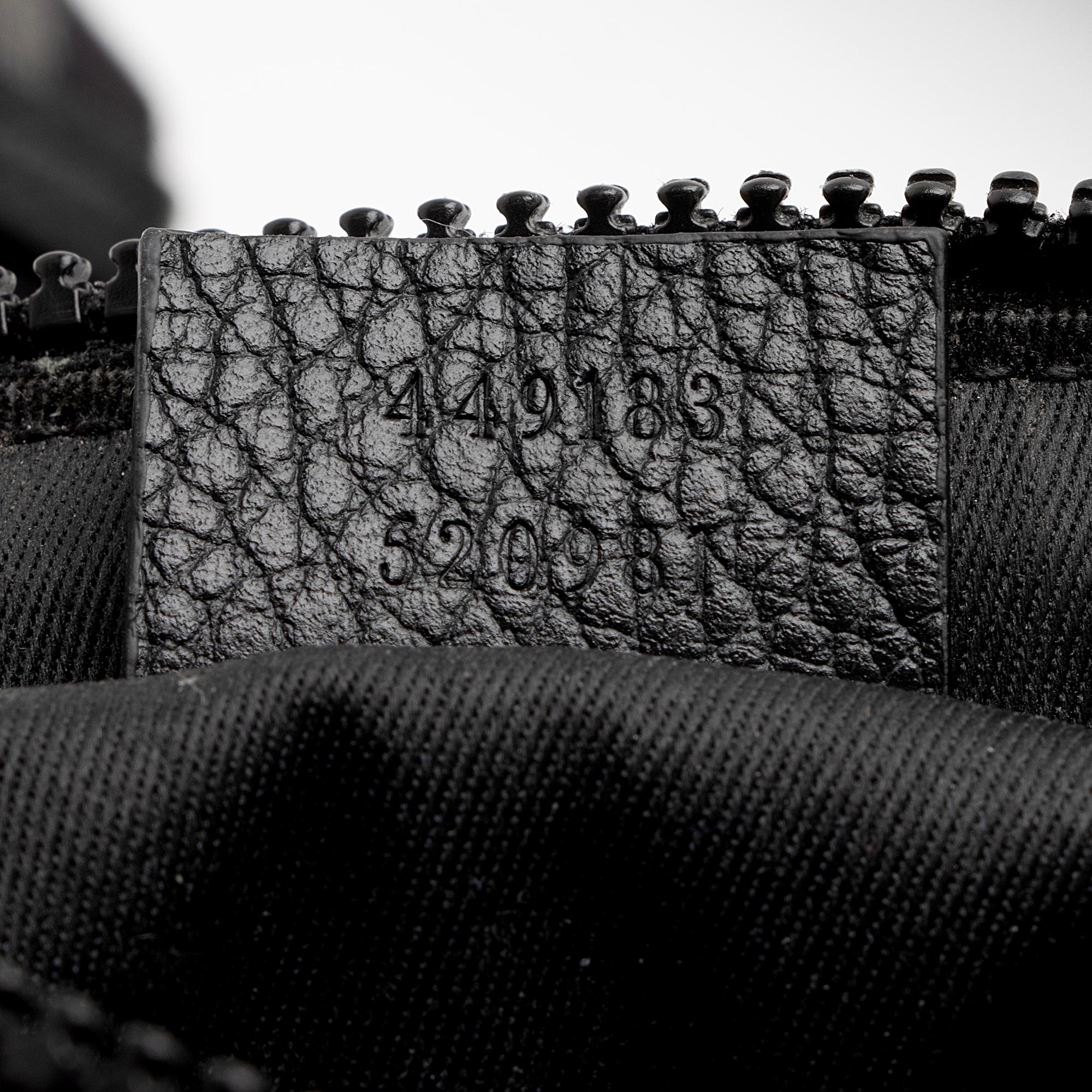 Gucci Nylon Monogram Small Flat Messenger Bag (SHF-uRak7p)
