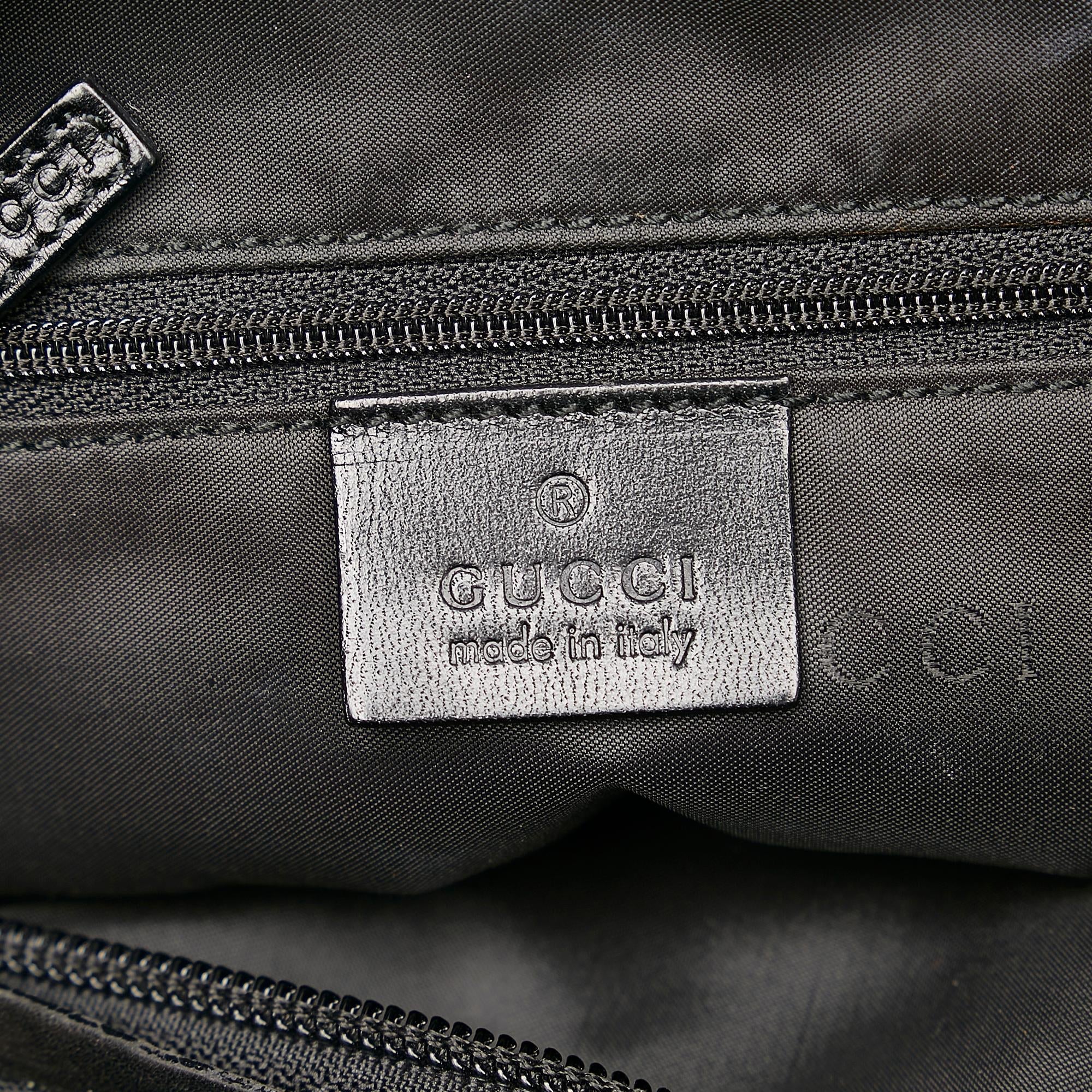 Gucci Nylon Shoulder Bag (SHG-29187)
