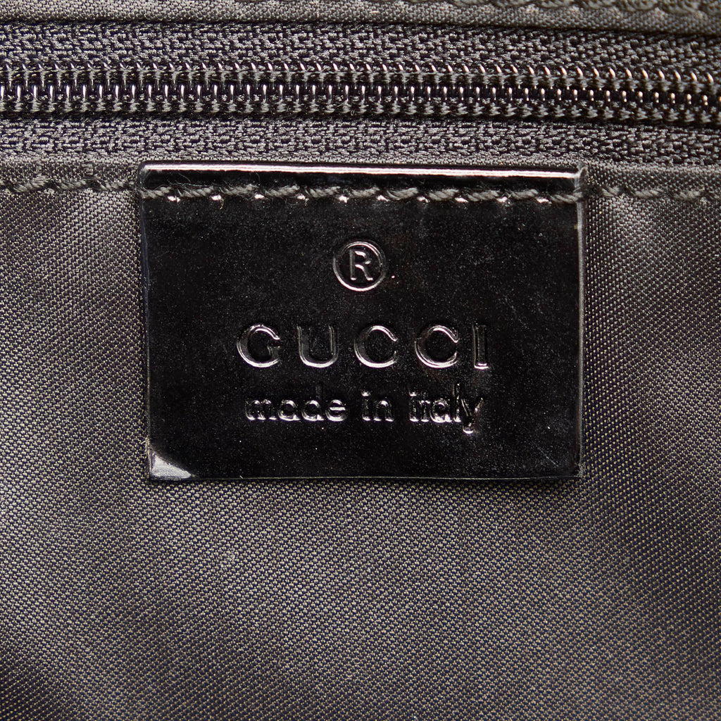 Gucci Nylon Shoulder Bag (SHG-31105)