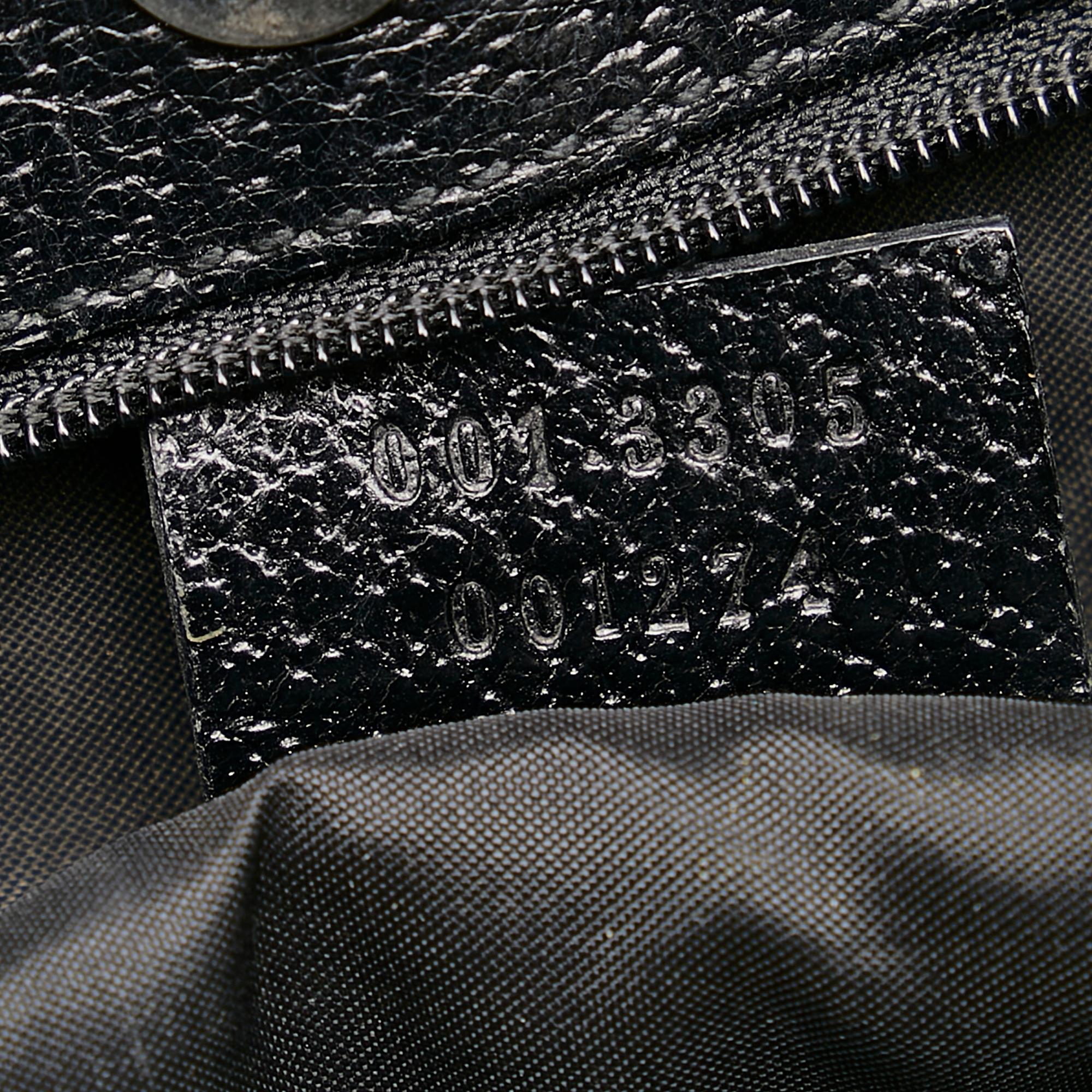 Gucci Nylon Shoulder Bag (SHG-34777)