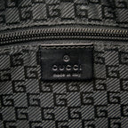 Gucci Nylon Shoulder Bag (SHG-36502)