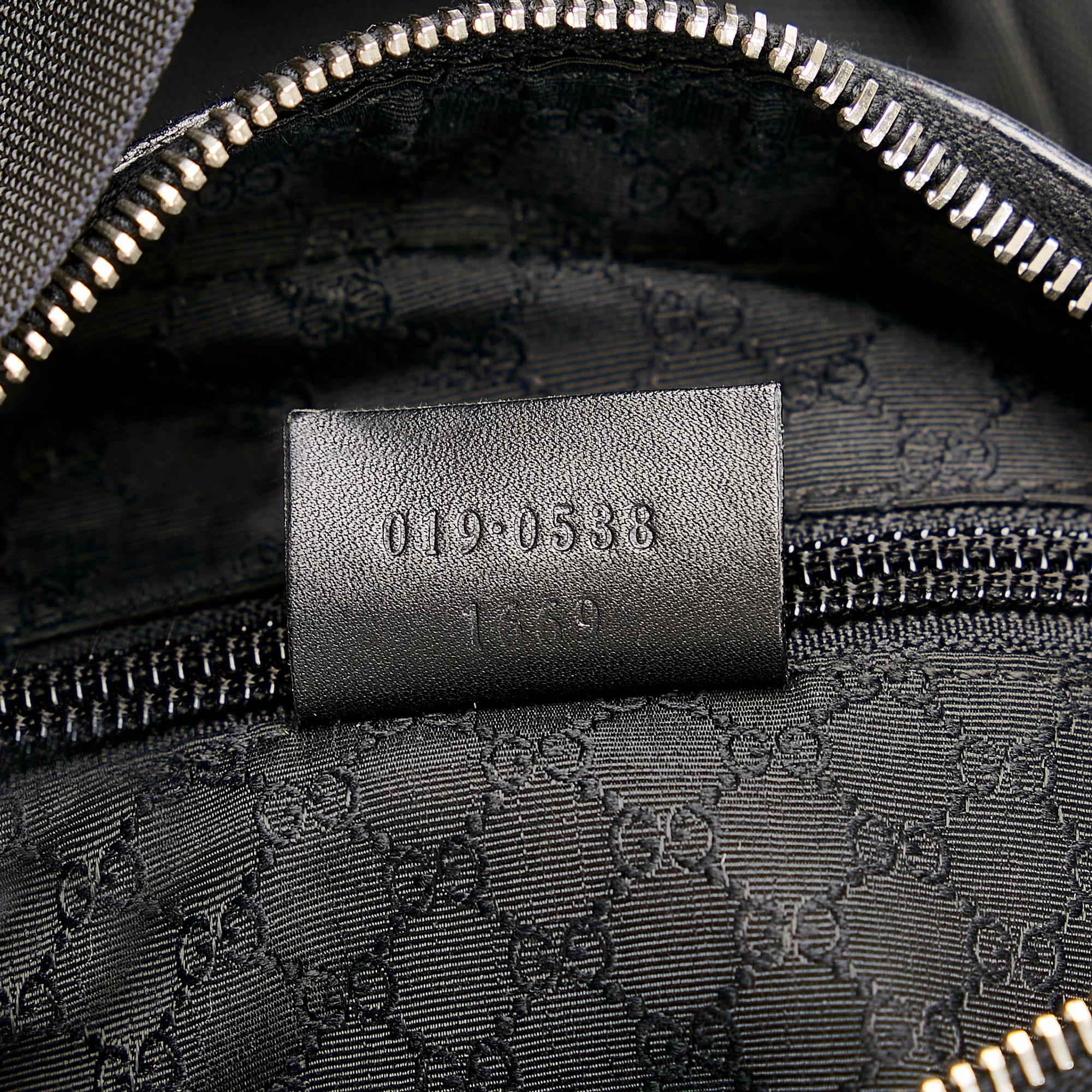 Gucci Nylon Shoulder Bag (SHG-MIDW4x)