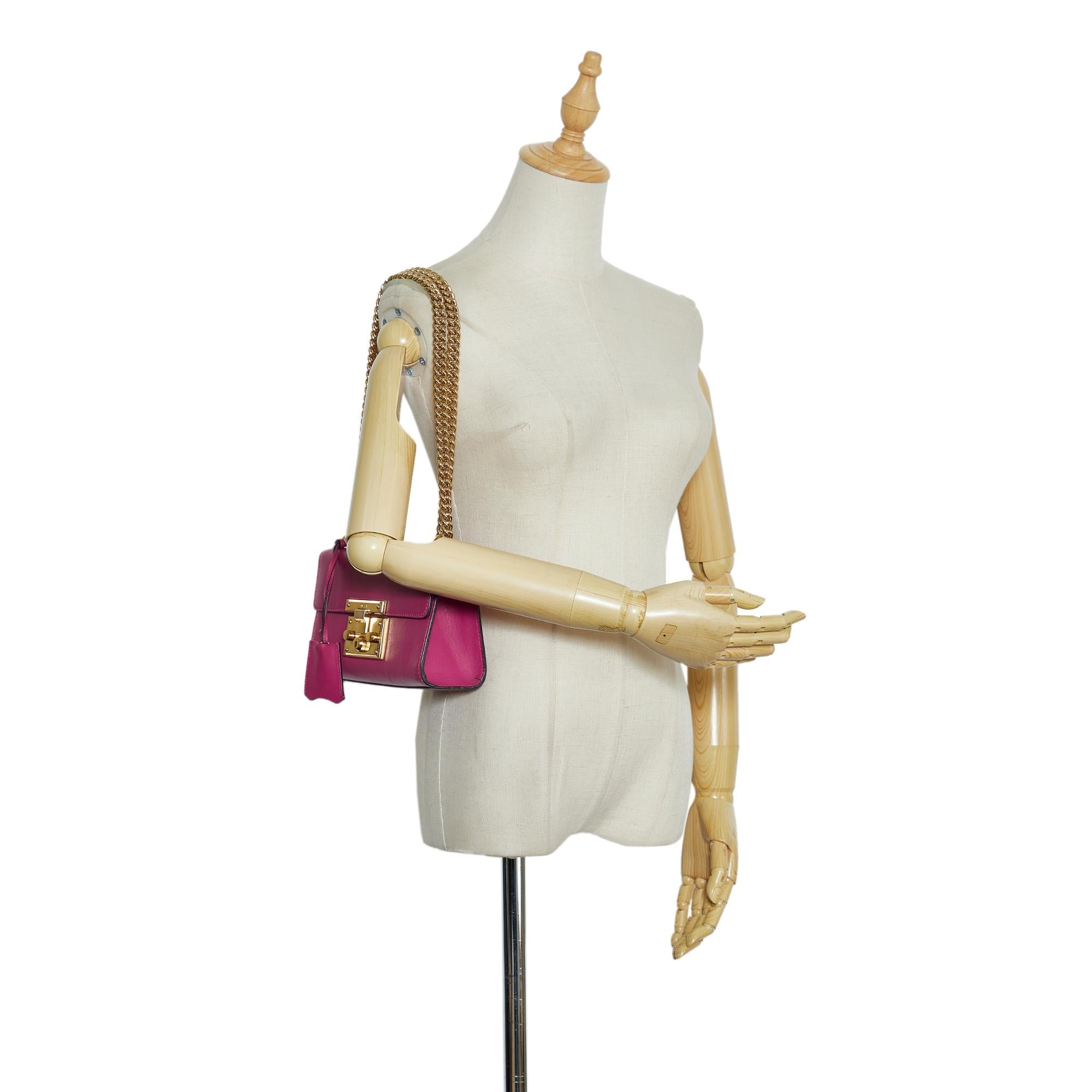 Gucci Padlock Shoulder Bag (SHG-FNNhX0)