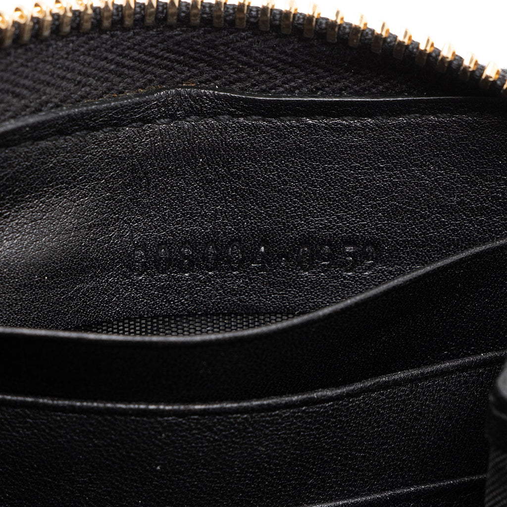 Gucci Patent Leather Soho Zip Around Wallet (SHF-OZVoQd)