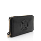 Gucci Patent Leather Soho Zip Around Wallet (SHF-OZVoQd)