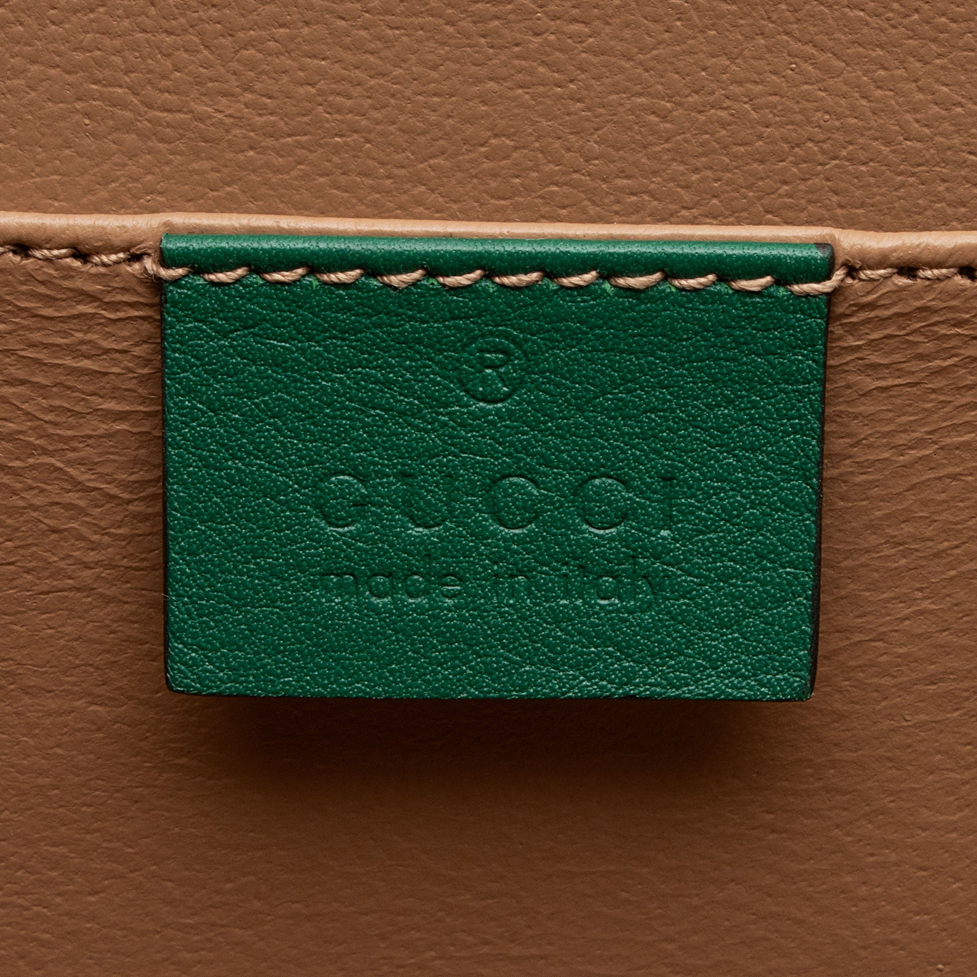 Gucci Patent Leather Sylvie 1969 Mini Top Handle (SHF-iiXdUI)
