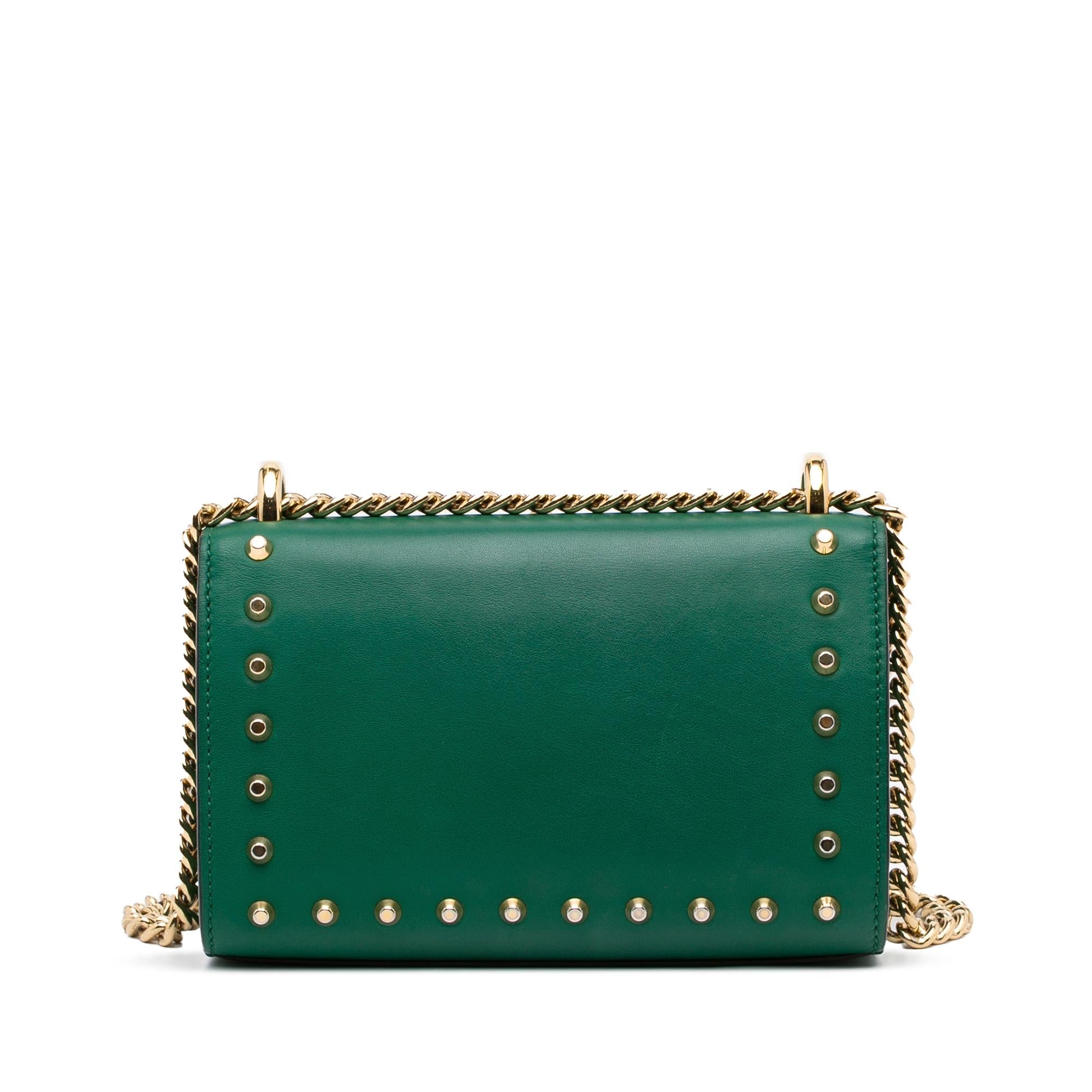 Gucci Pearl Studded Padlock (SHG-hZTmgn)