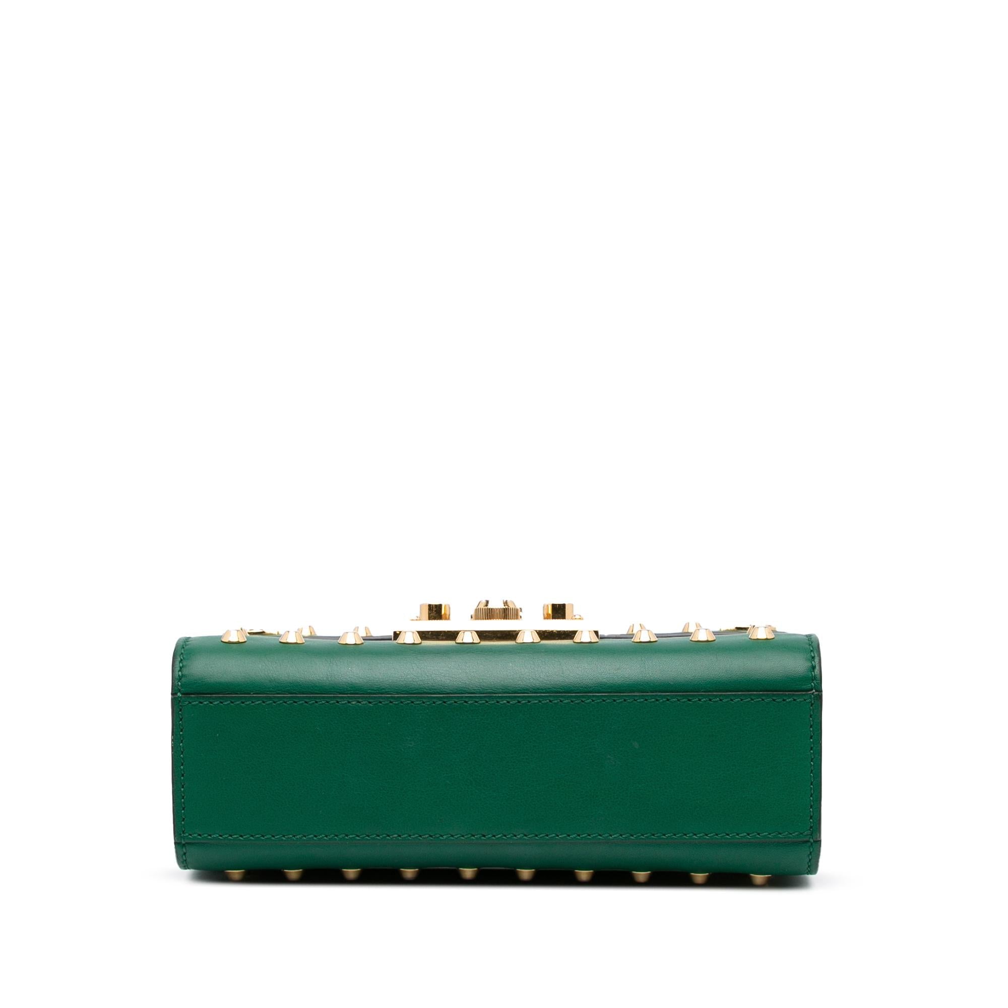Gucci Pearl Studded Padlock (SHG-hZTmgn)