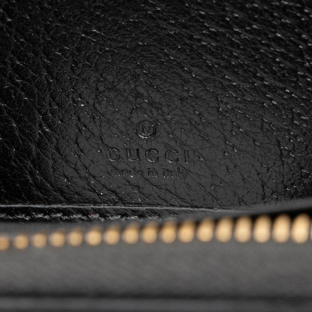 Gucci Pebbled Leather GG Marmont Zip Around Wallet (SHF-TFlGE9)