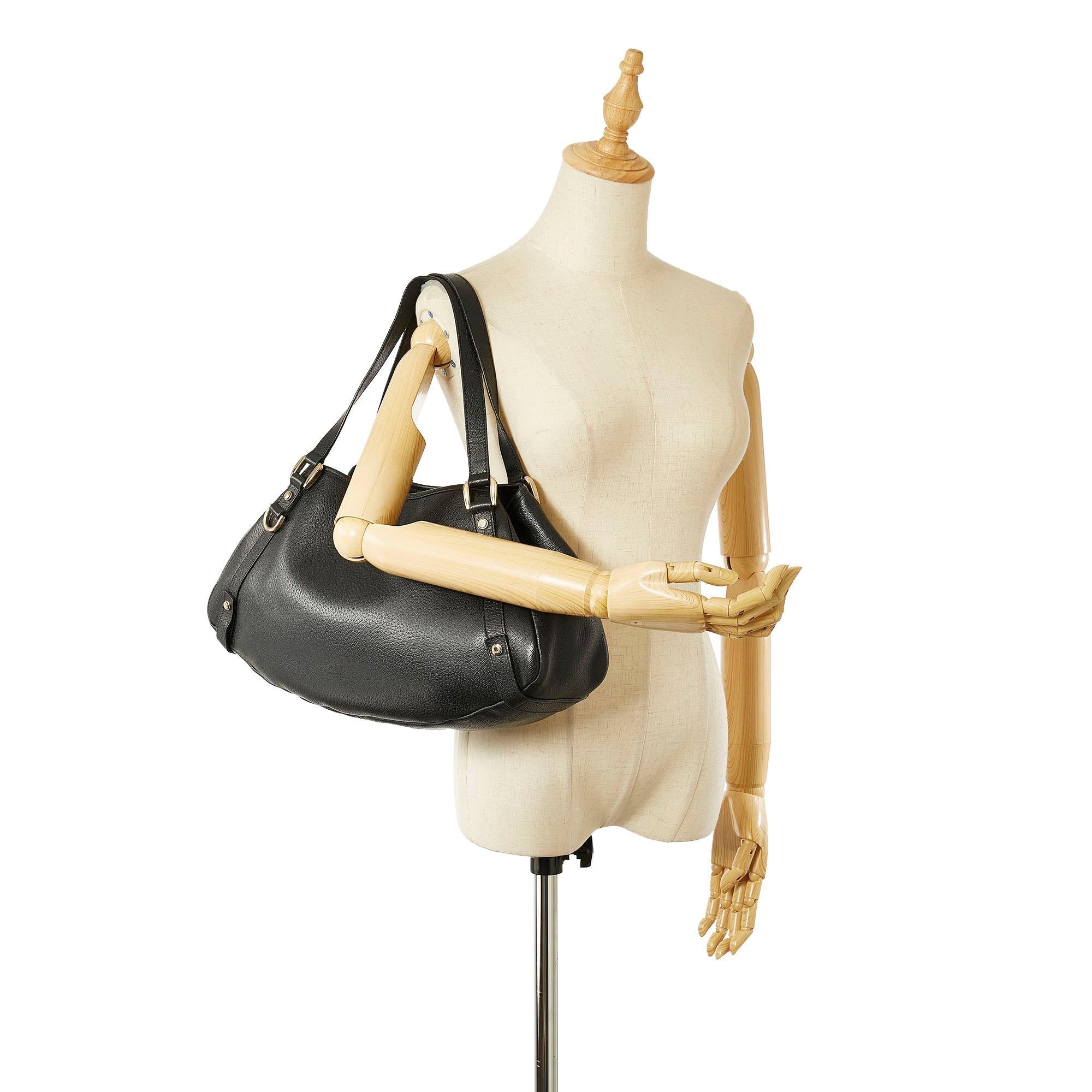 Gucci Pelham Leather Shoulder Bag (SHG-21218)