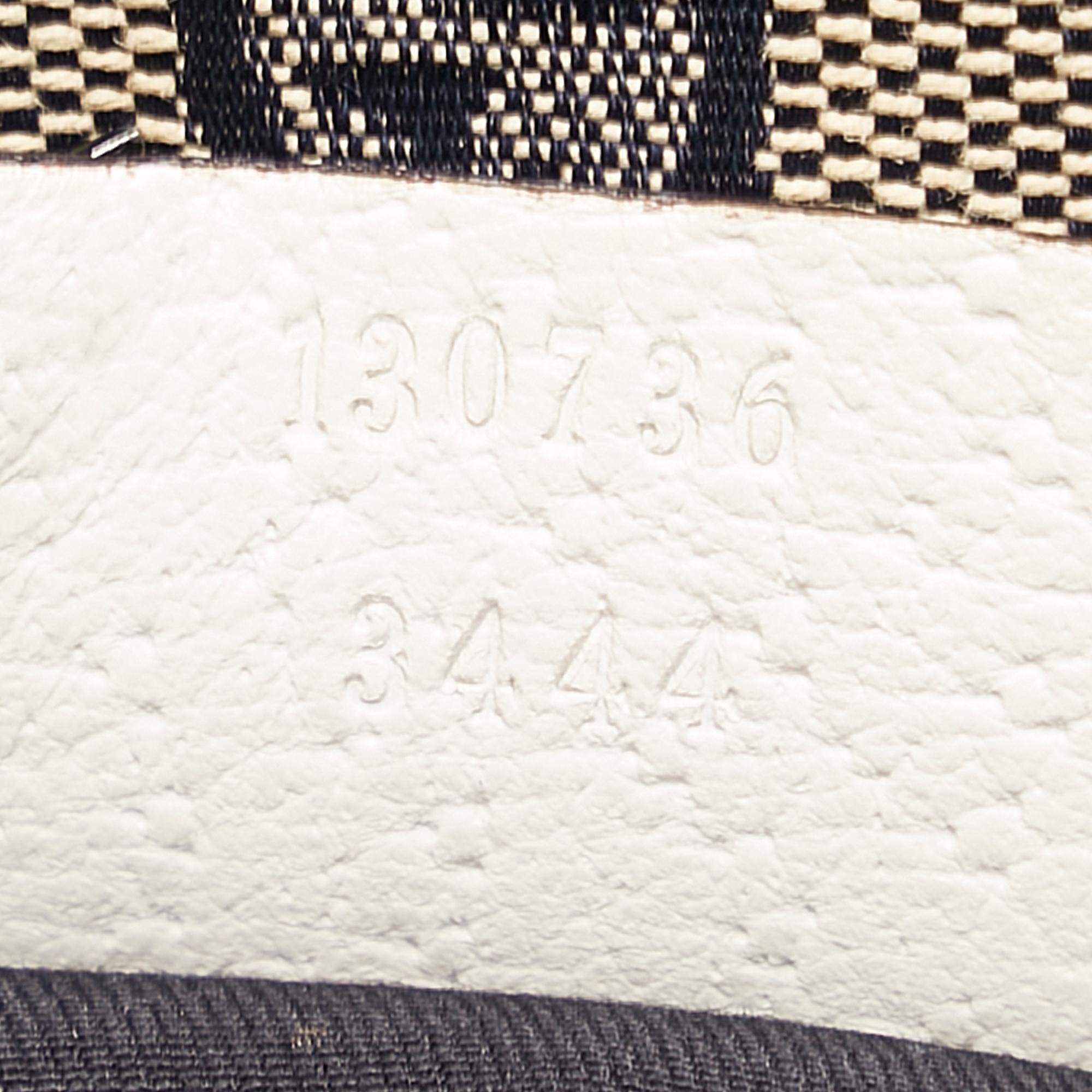 Gucci Pelham Leather Shoulder Bag (SHG-29351)