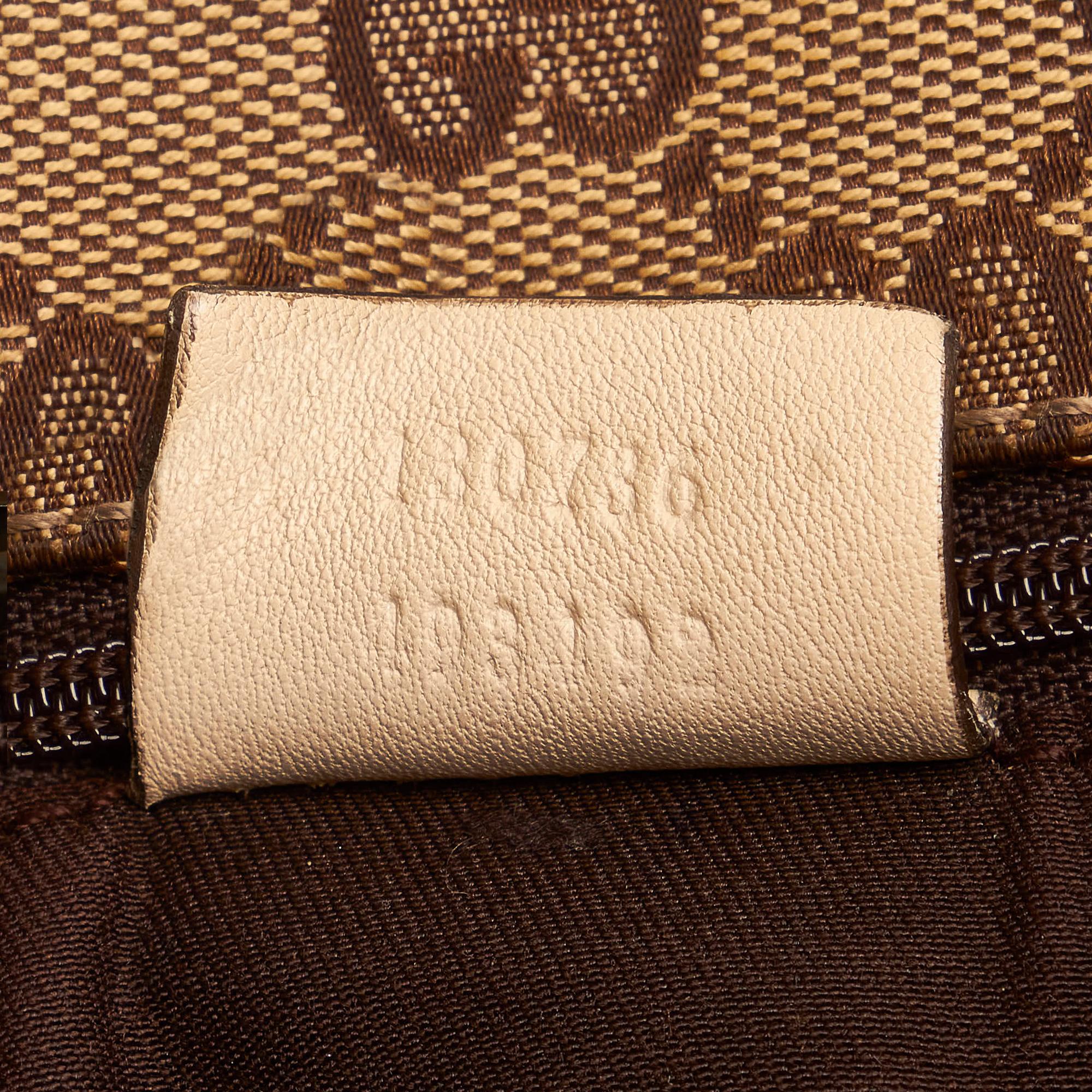 Gucci Pelham Leather Shoulder Bag (SHG-32813)