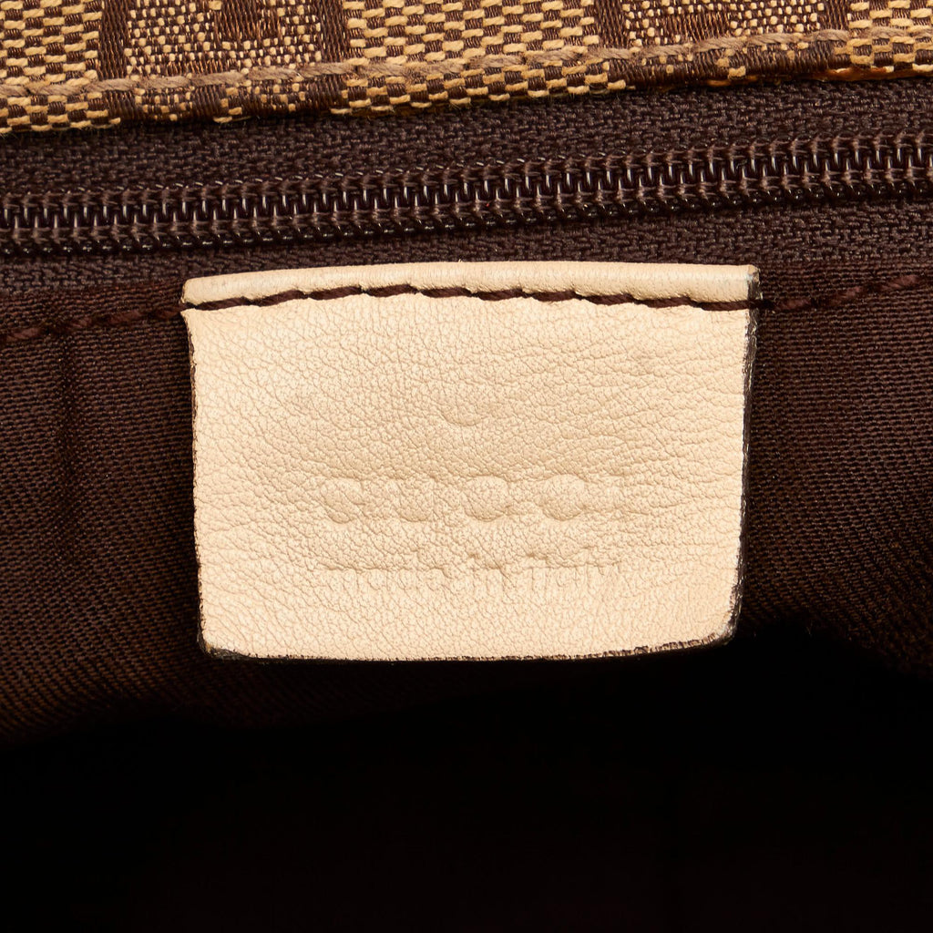 Gucci Pelham Leather Shoulder Bag (SHG-32813)