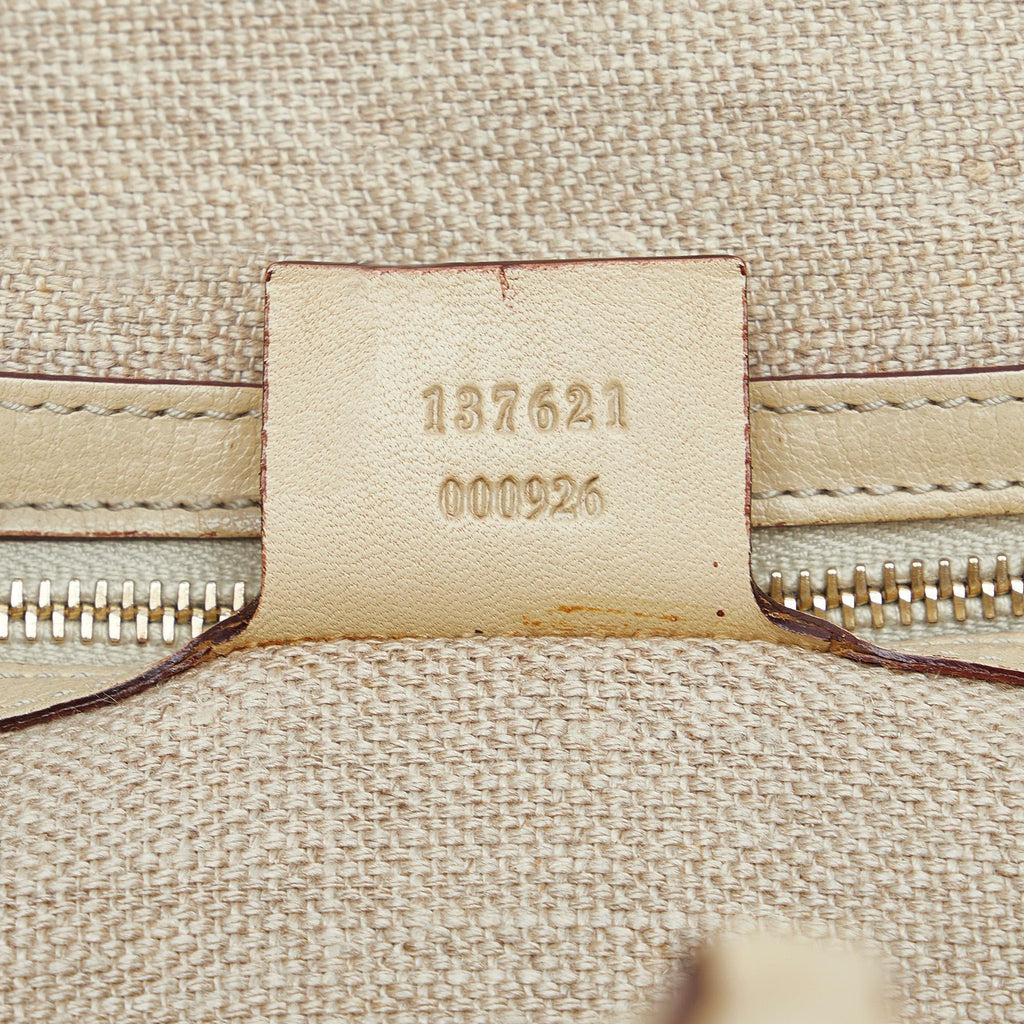 Gucci Pelham Raffia Shoulder Bag (SHG-GEsvBw)