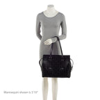 Gucci Perforated GG Embossed Zip Tote (SHF-Rjdpkd)