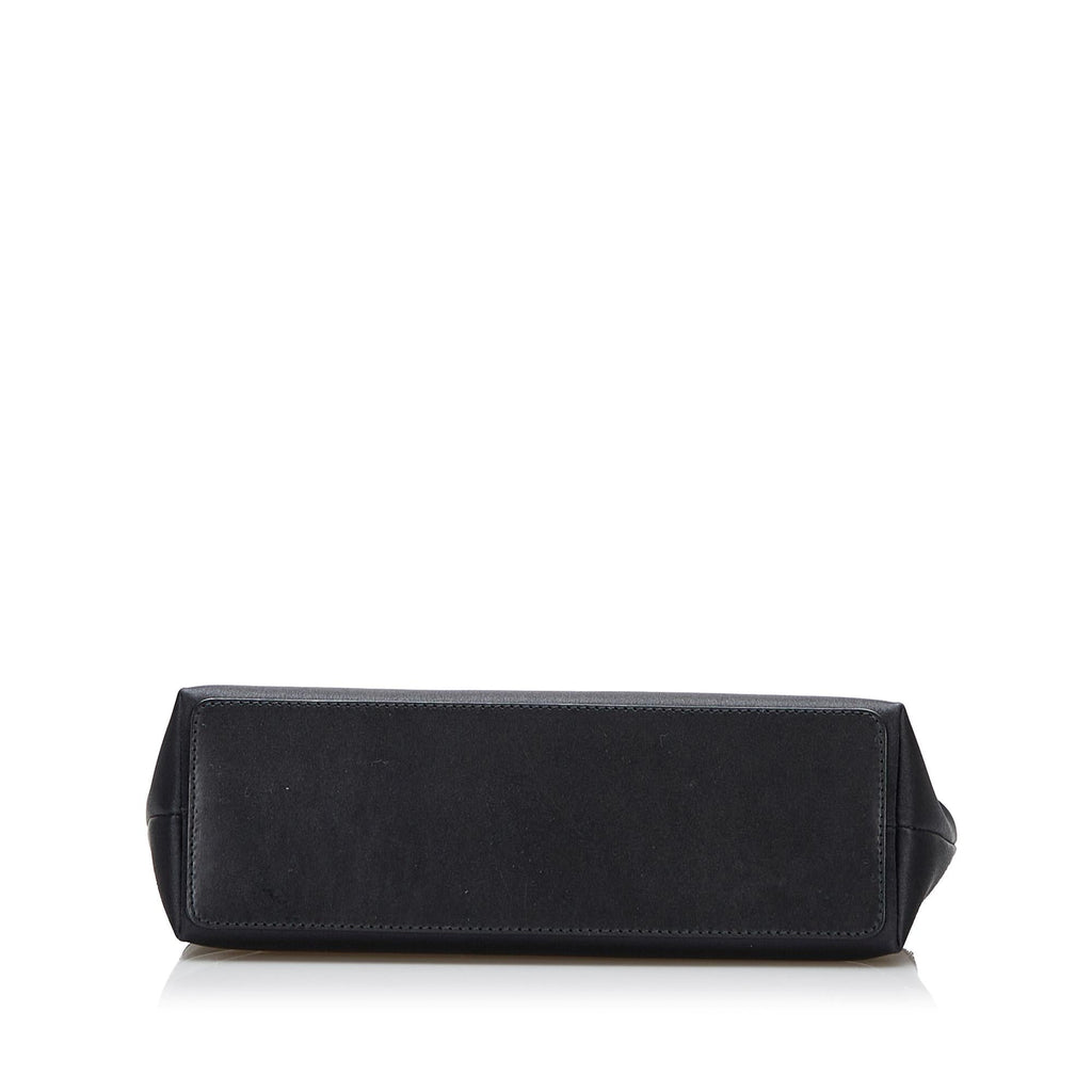 Gucci Satin Shoulder Bag (SHG-NnlyoT)