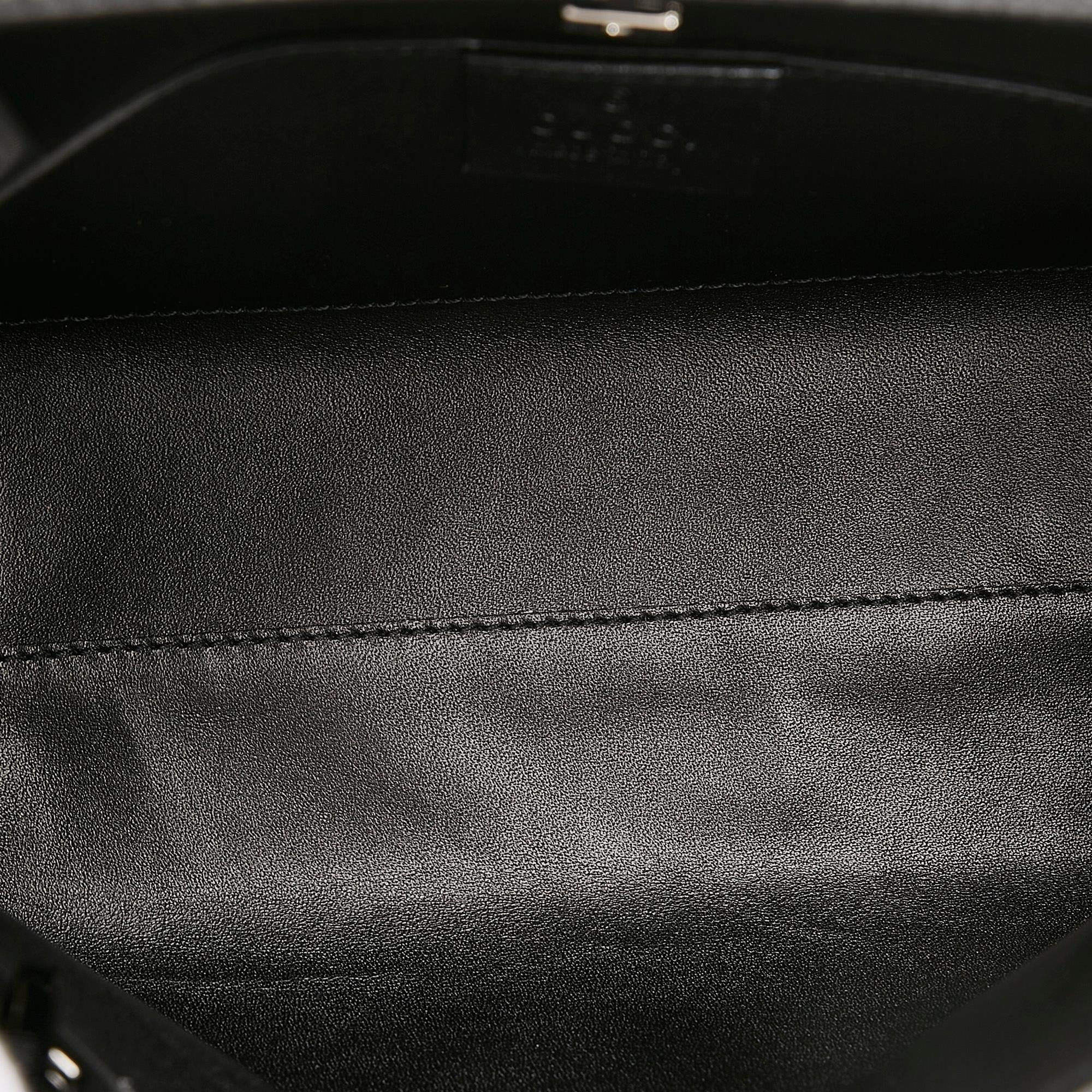 Gucci Satin Shoulder Bag (SHG-NnlyoT)