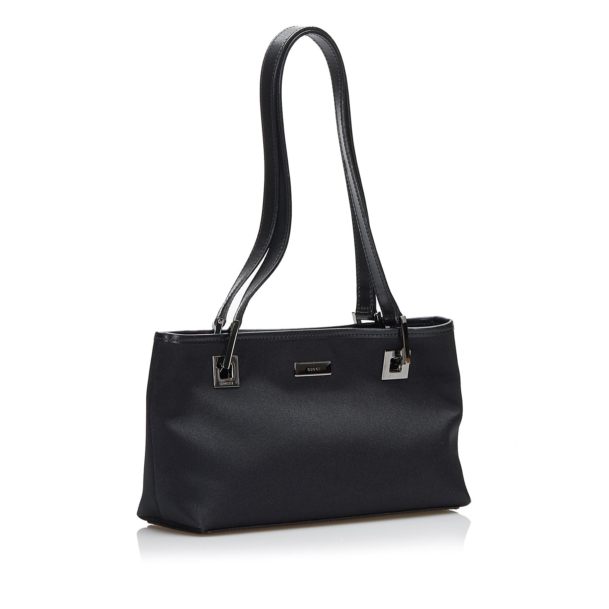 Gucci Satin Shoulder Bag (SHG-NnlyoT)