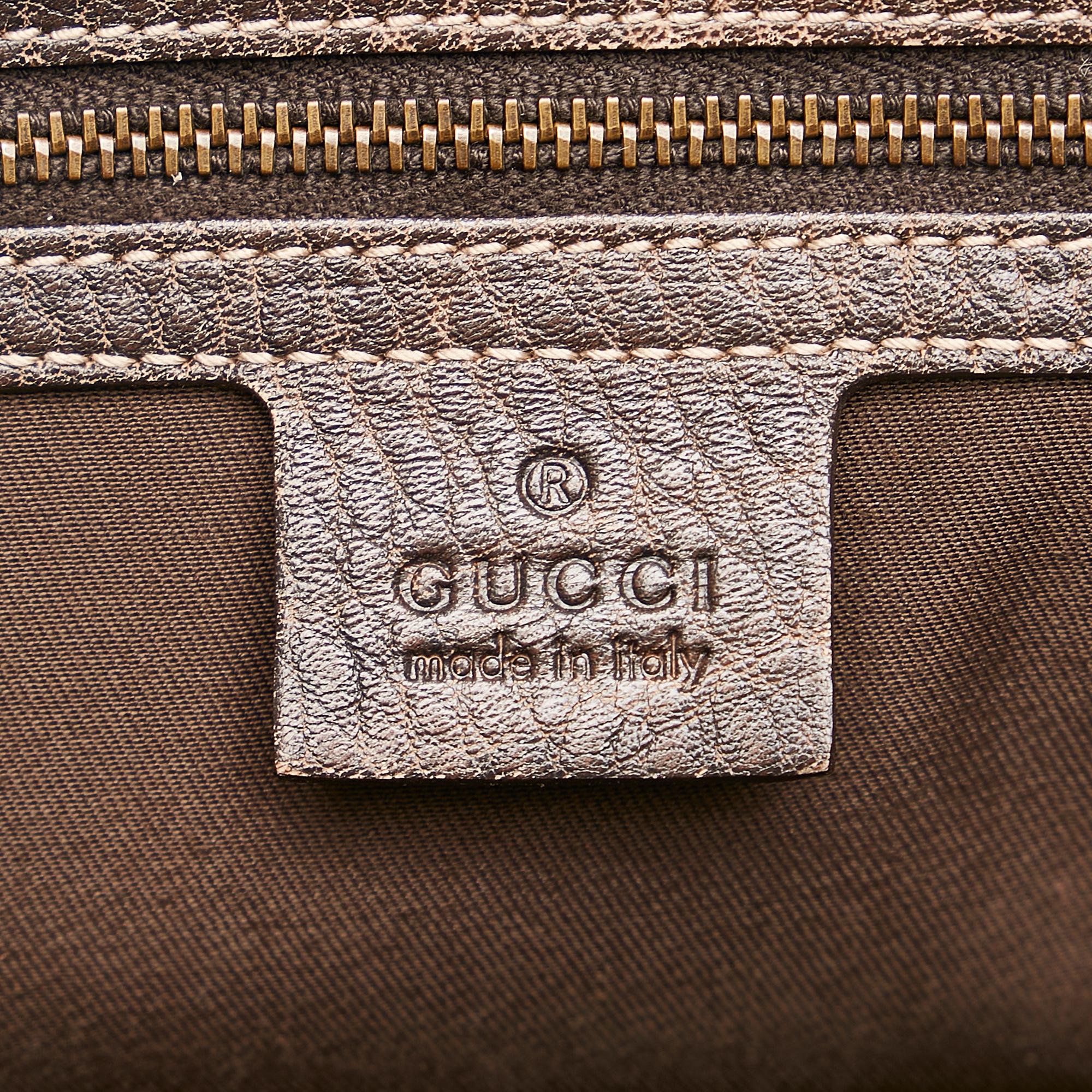 Gucci Signature Pelham Handbag (SHG-35372)