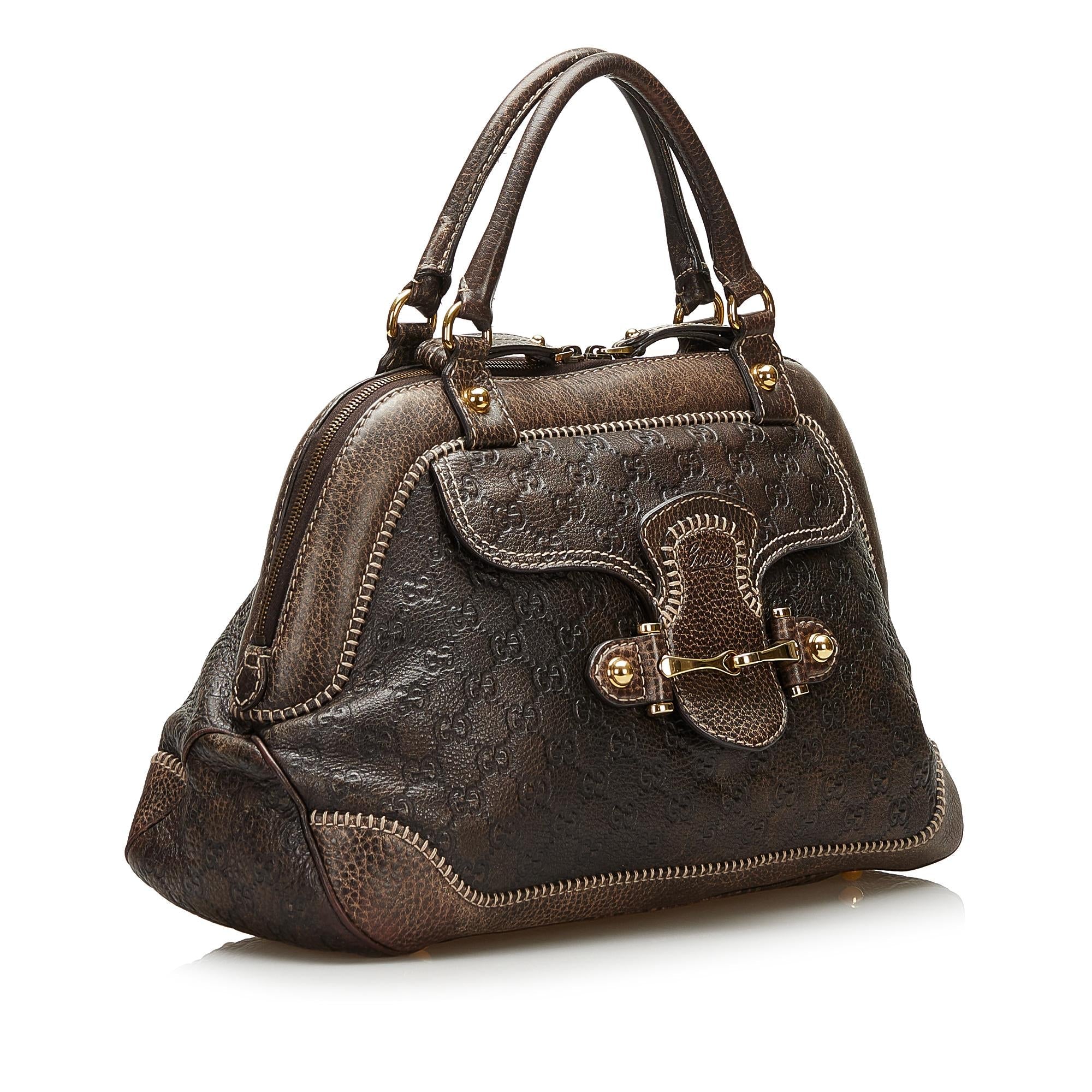 Gucci Signature Pelham Handbag (SHG-35372)