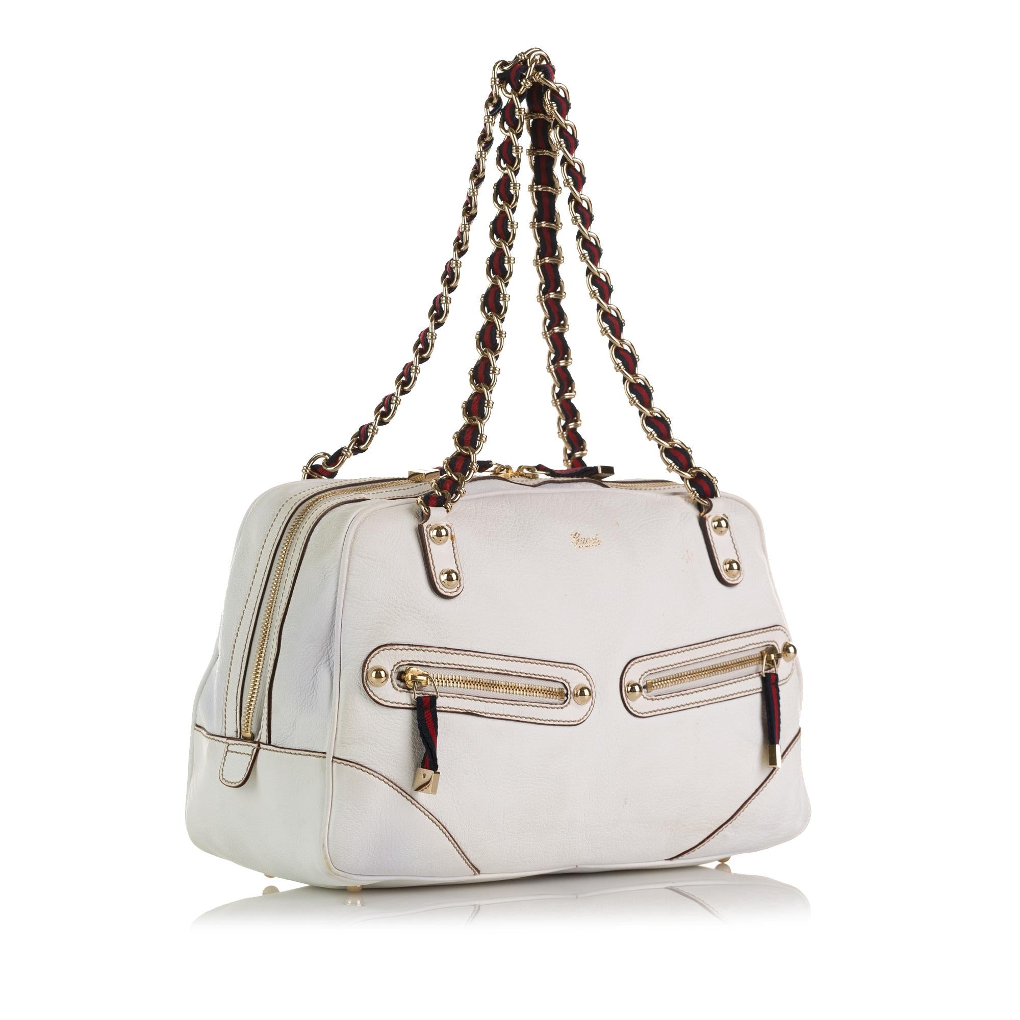 Gucci Small Capri Shoulder Bag (SHG-e3FxIu)