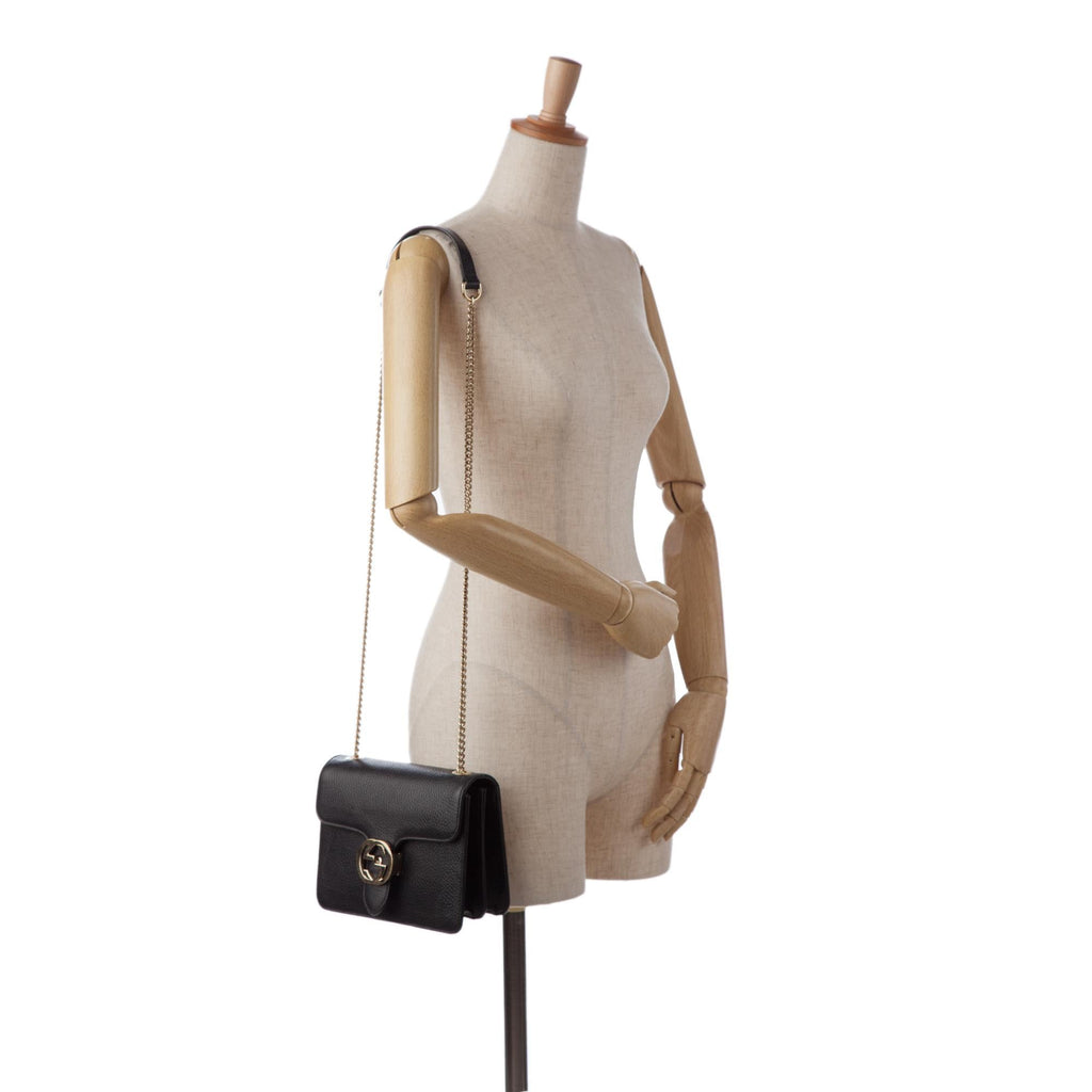 Gucci Small Dollar Interlocking G Crossbody (SHG-v0CaUw)