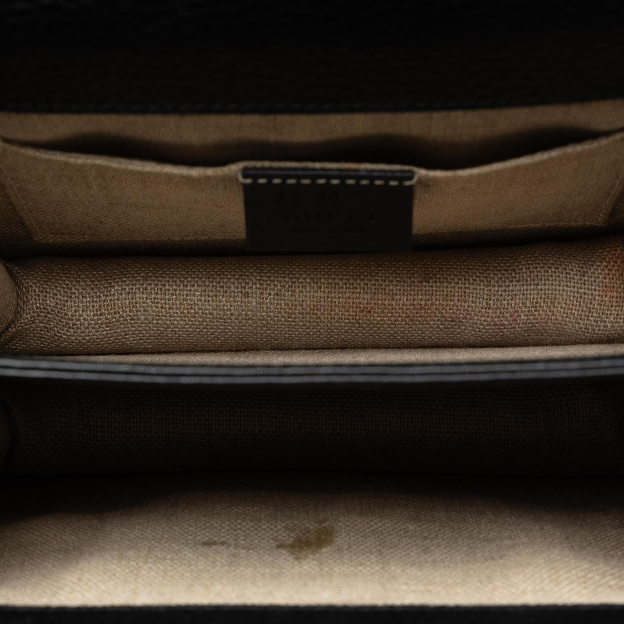 Gucci Small Dollar Interlocking G Crossbody (SHG-QutaH4)
